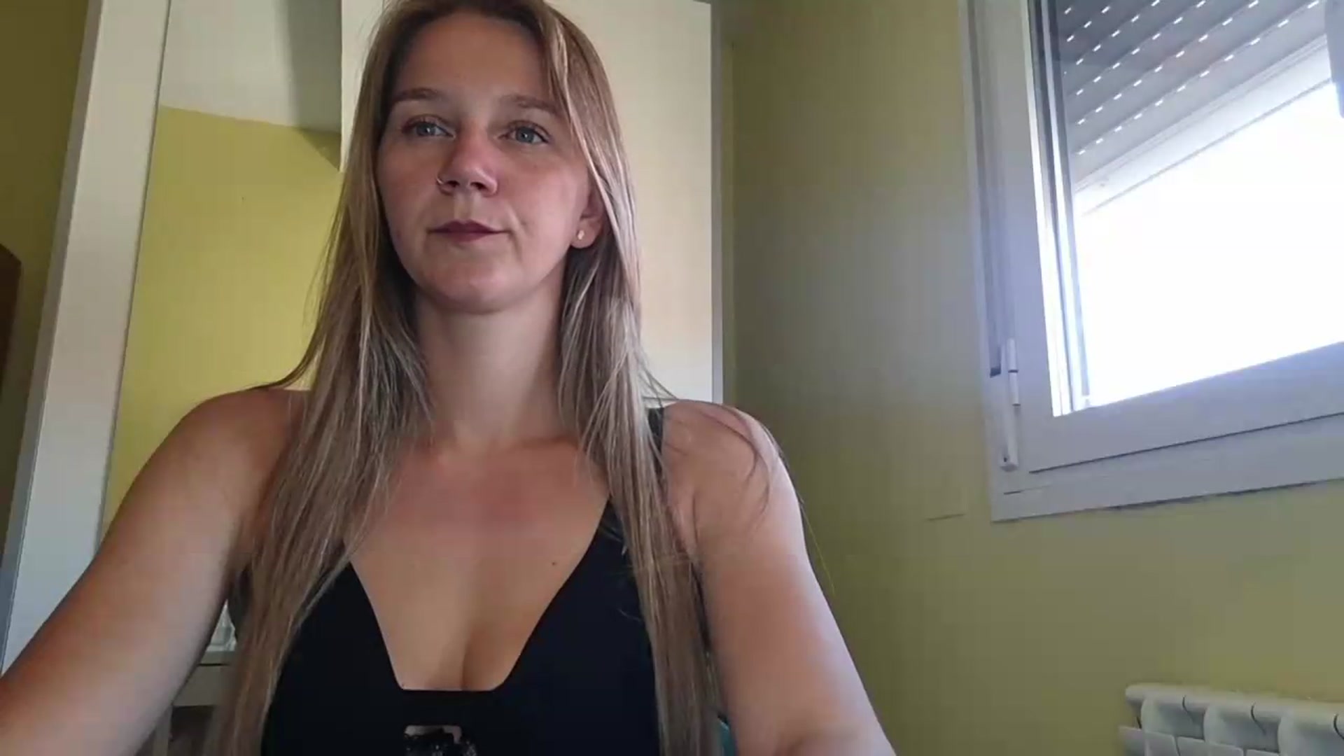 Gallery image thumbnail from KrisssKiss1's myfreecams stream on, 06/25/2026, 11:54 image 11 of 20