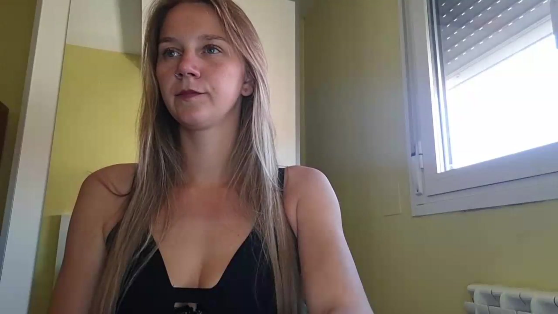Gallery image thumbnail from KrisssKiss1's myfreecams stream on, 06/25/2026, 11:54 image 17 of 20