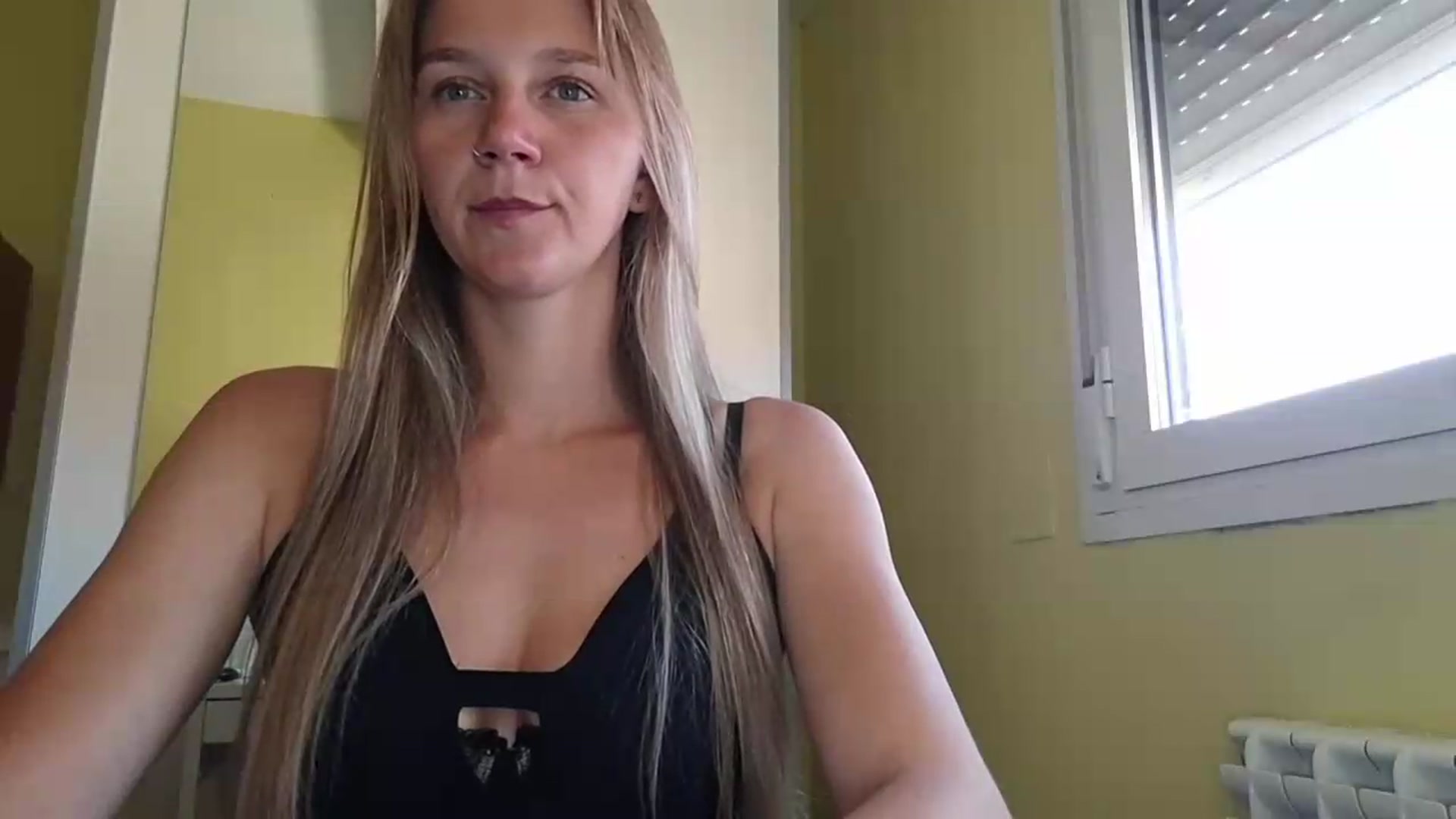 Gallery image thumbnail from KrisssKiss1's myfreecams stream on, 06/25/2026, 14:31 image 5 of 20