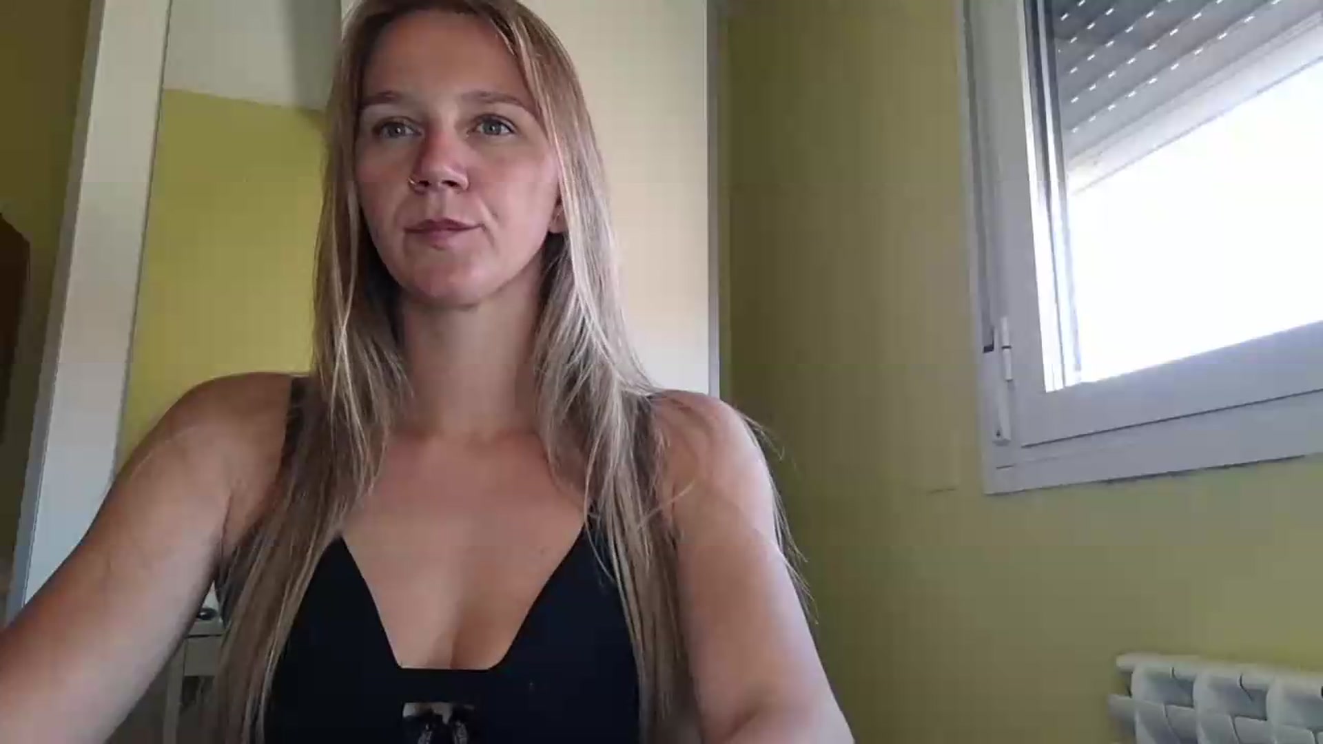Gallery image thumbnail from KrisssKiss1's myfreecams stream on, 06/25/2026, 14:31 image 11 of 20