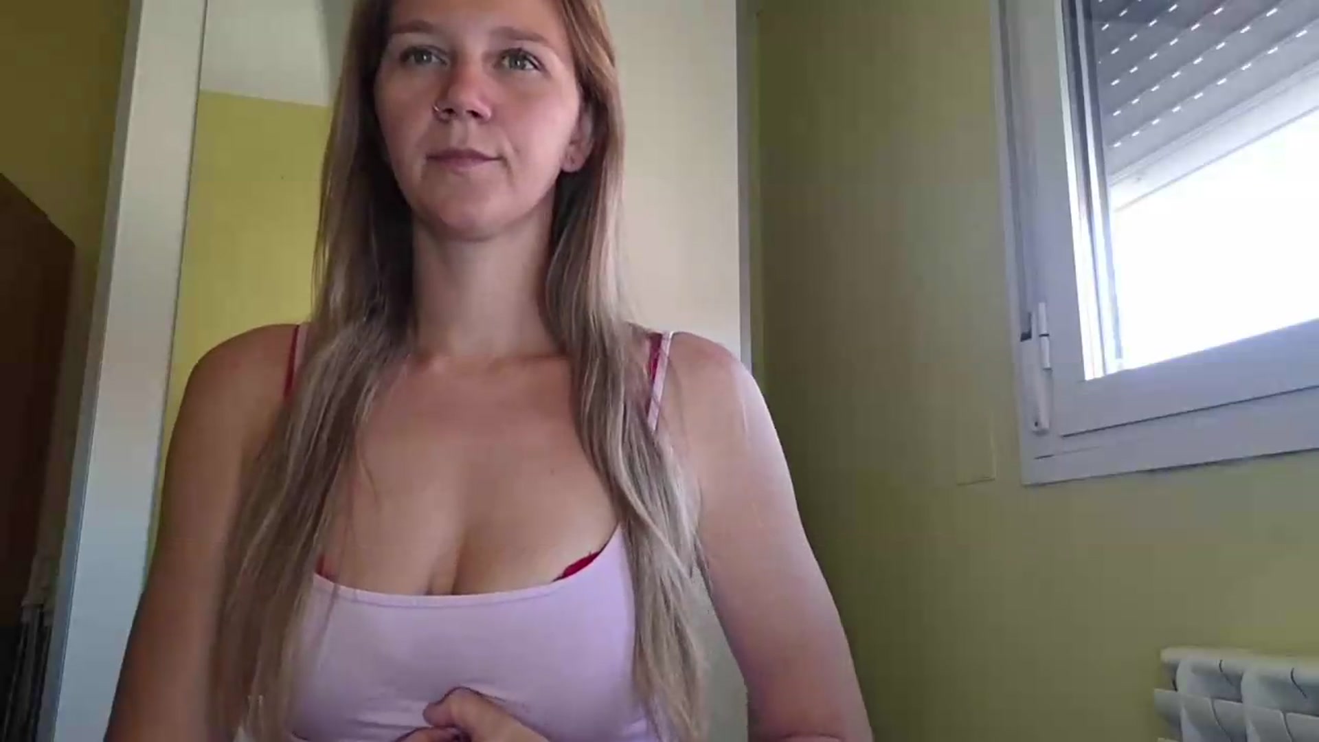 Gallery image thumbnail from KrisssKiss1's myfreecams stream on, 06/26/2026, 10:52 image 17 of 20
