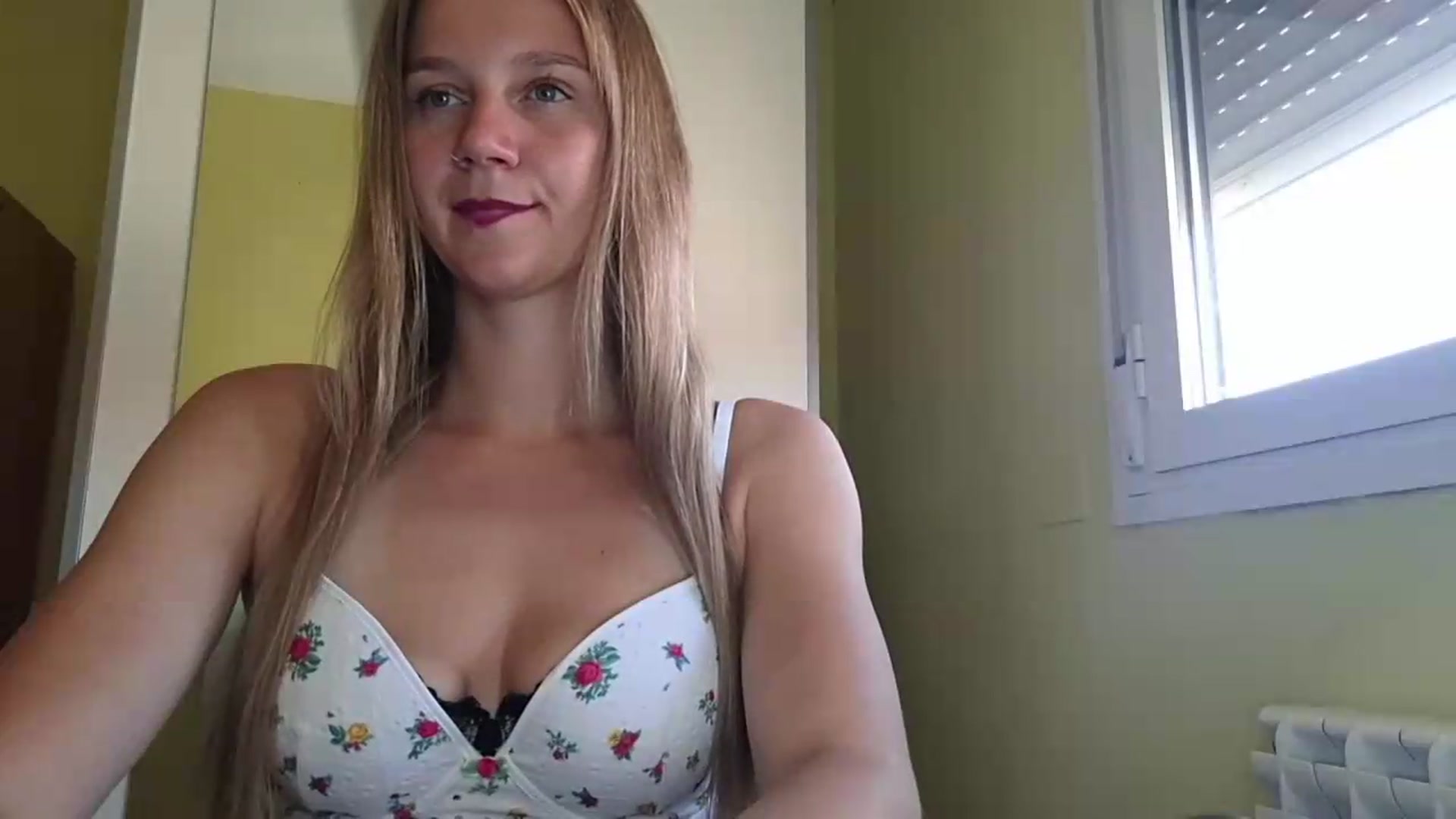 Gallery image thumbnail from KrisssKiss1's myfreecams stream on, 06/28/2026, 13:02 image 16 of 20