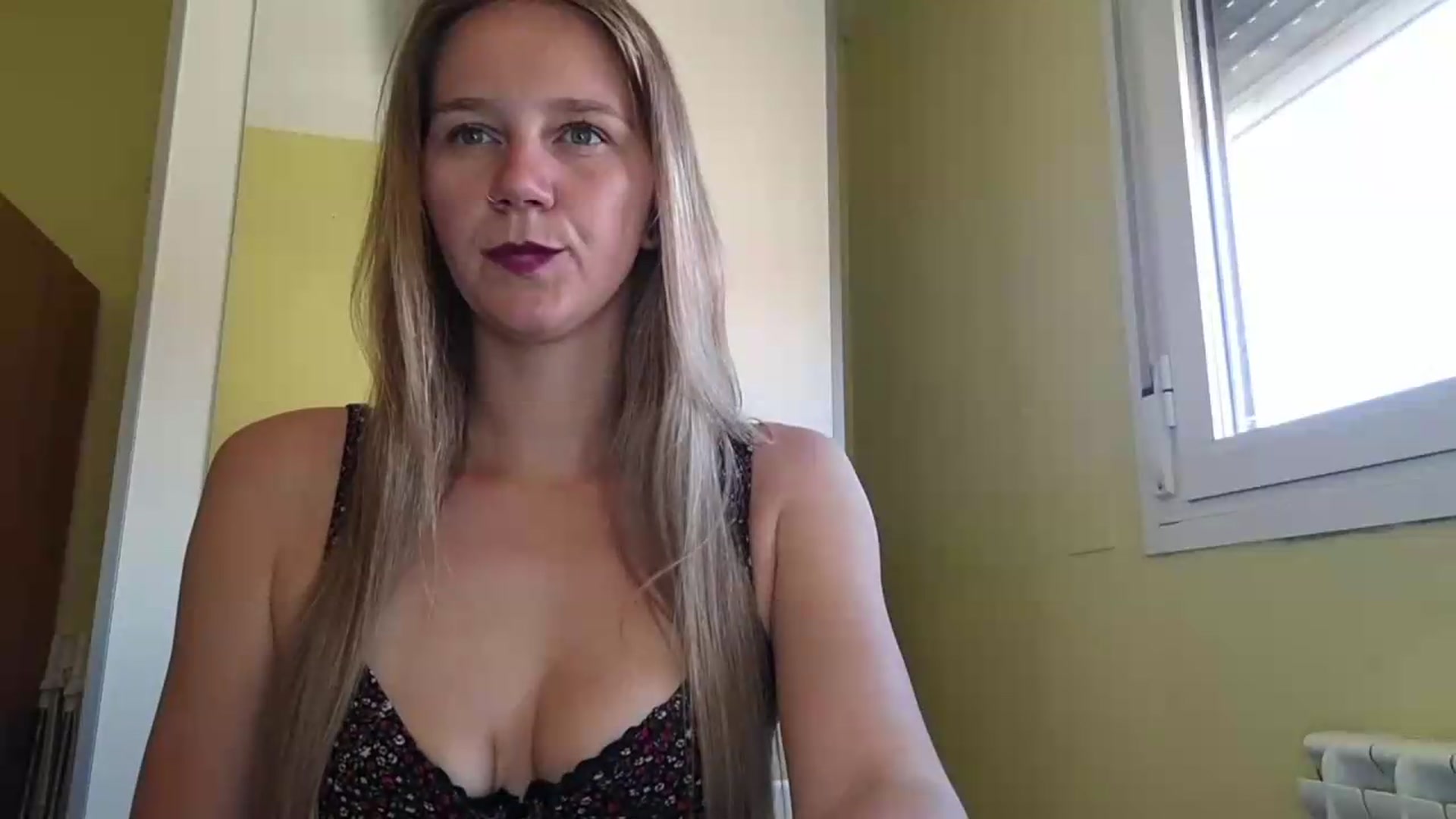Gallery image thumbnail from KrisssKiss1's myfreecams stream on, 06/29/2026, 12:27 image 18 of 20