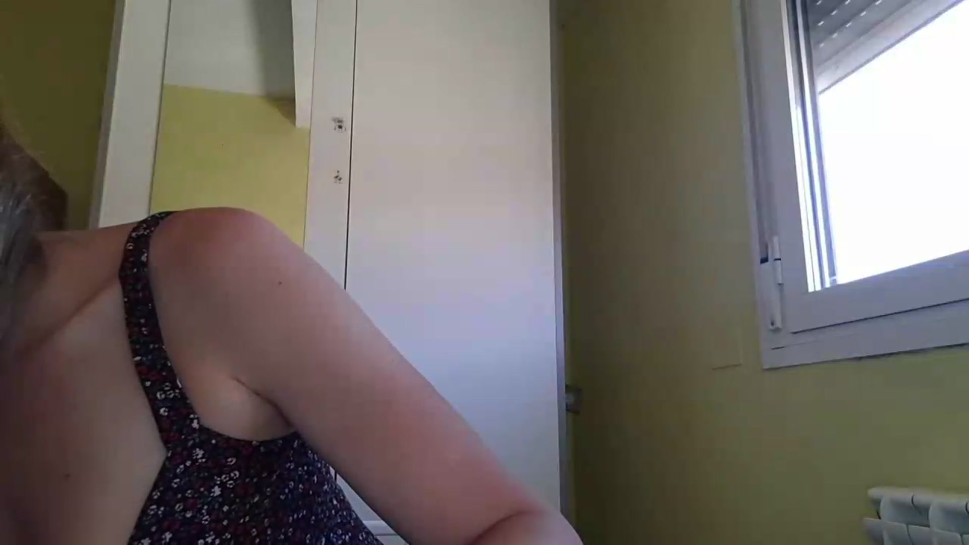 Gallery image thumbnail from KrisssKiss1's myfreecams stream on, 06/29/2026, 12:27 image 2 of 20