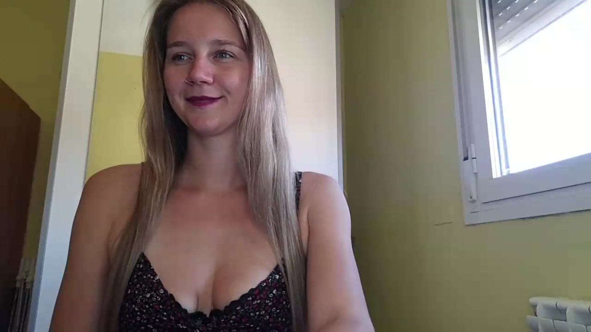 Gallery image thumbnail from KrisssKiss1's myfreecams stream on, 06/29/2026, 12:27 image 15 of 20