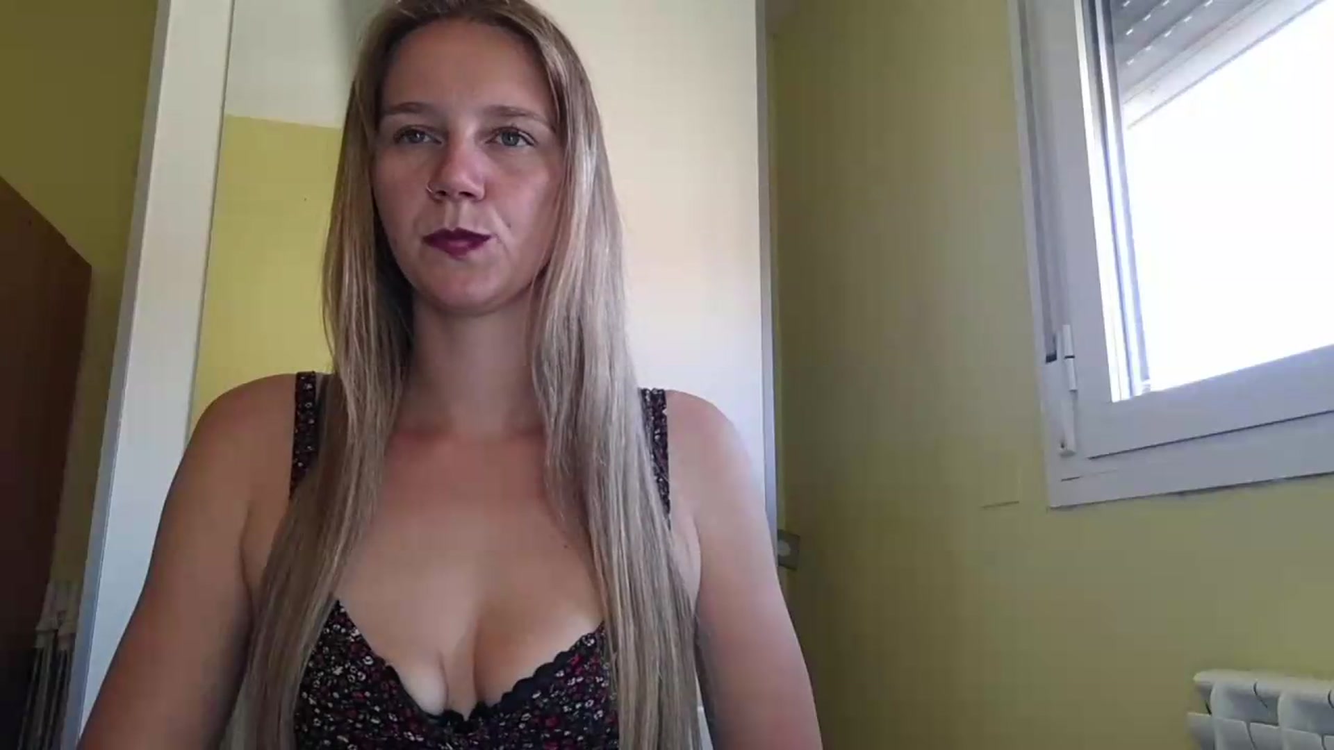 Gallery image thumbnail from KrisssKiss1's myfreecams stream on, 06/29/2026, 13:22 image 11 of 20
