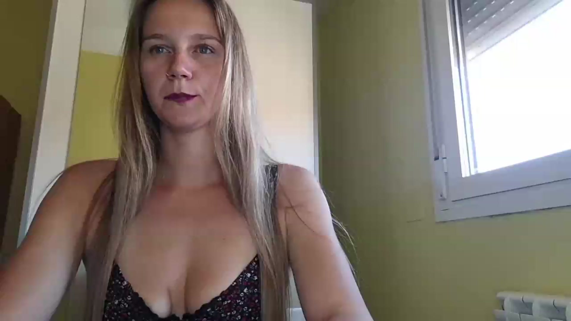 Gallery image thumbnail from KrisssKiss1's myfreecams stream on, 06/29/2026, 15:15 image 10 of 20