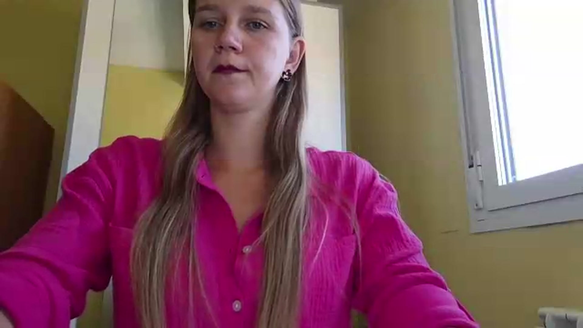 Gallery image thumbnail from KrisssKiss1's myfreecams stream on, 07/01/2026, 14:07 image 19 of 20
