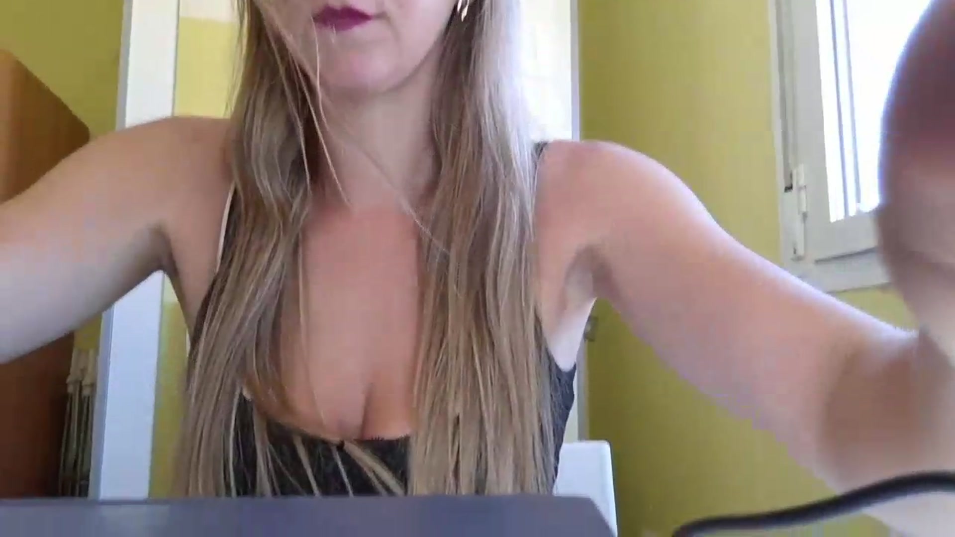 Gallery image thumbnail from KrisssKiss1's myfreecams stream on, 07/02/2026, 13:56 image 14 of 20