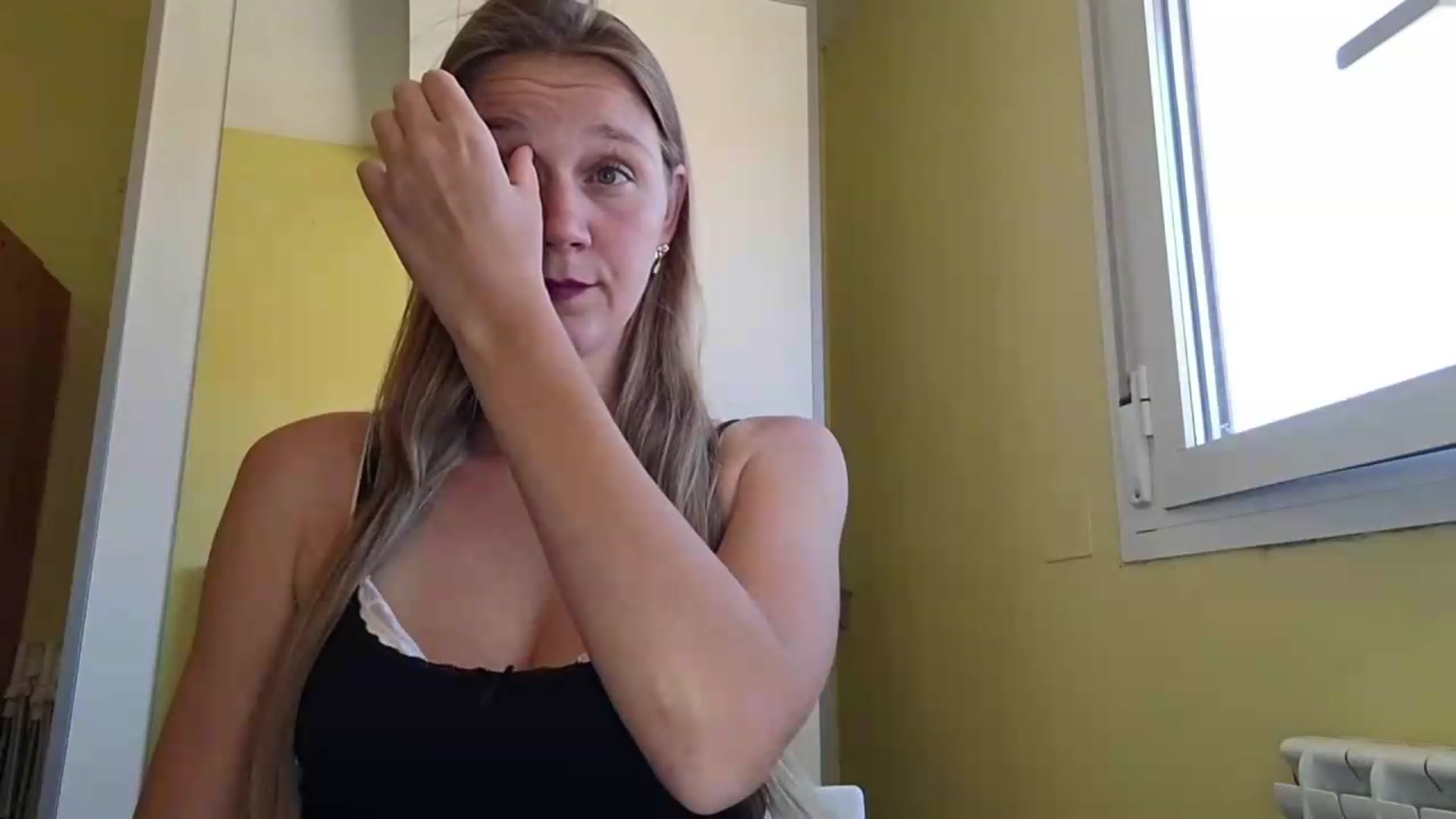 Gallery image thumbnail from KrisssKiss1's myfreecams stream on, 07/02/2026, 13:56 image 12 of 20