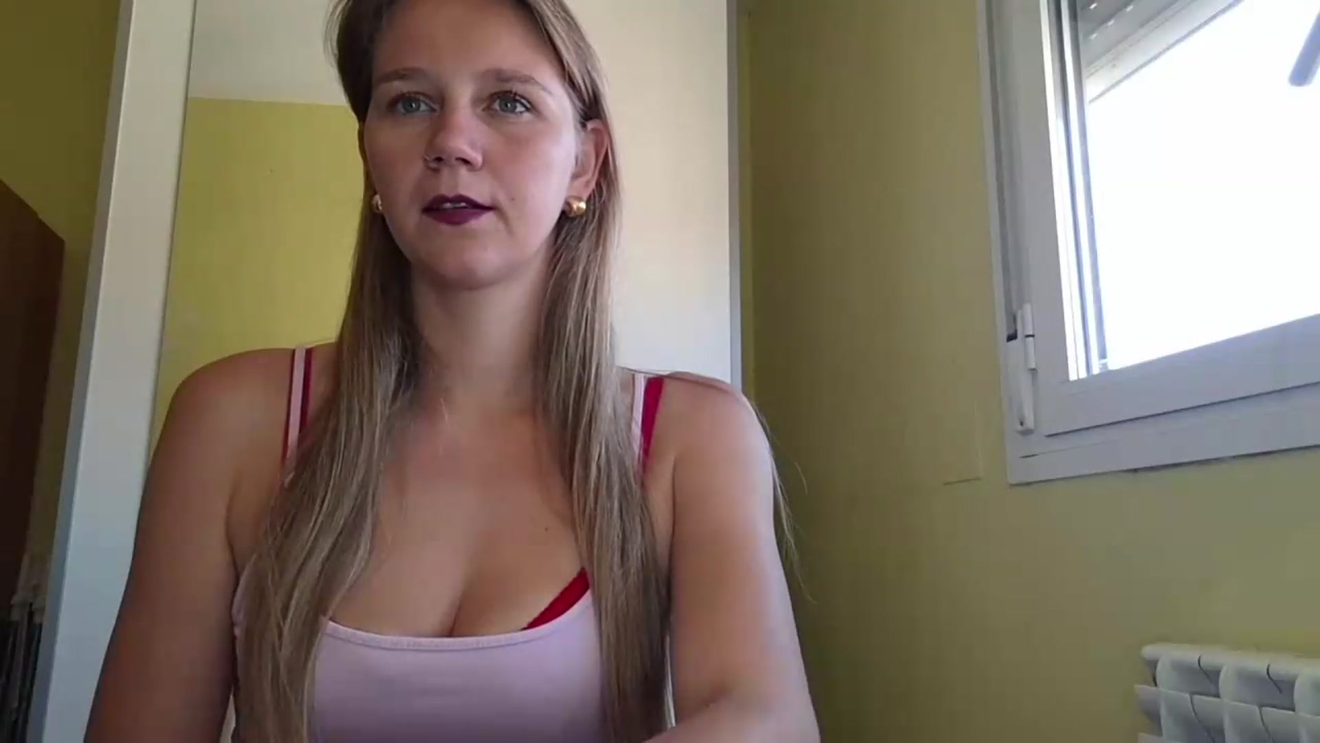 Gallery image thumbnail from KrisssKiss1's myfreecams stream on, 07/04/2026, 14:55 image 5 of 20