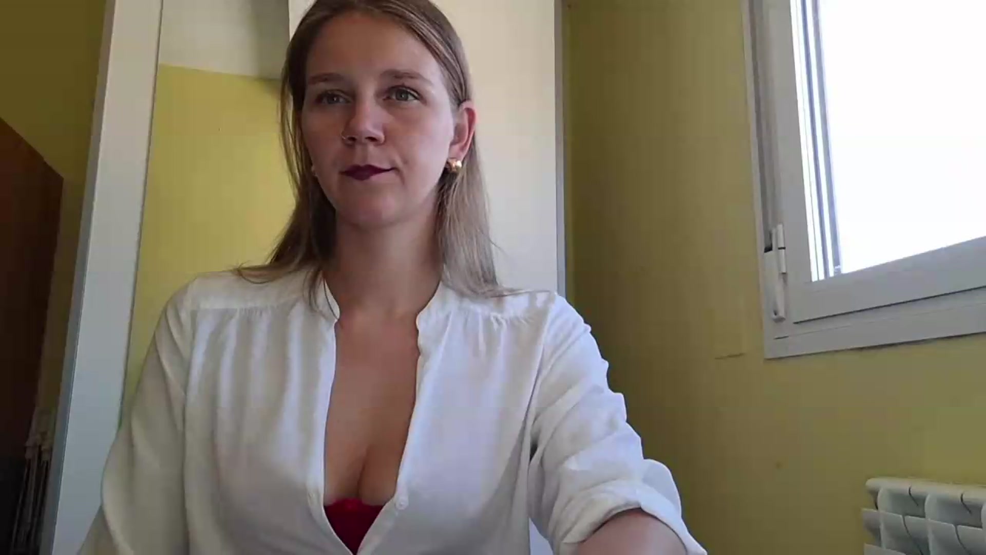 Gallery image thumbnail from KrisssKiss1's myfreecams stream on, 07/06/2026, 13:27 image 13 of 20