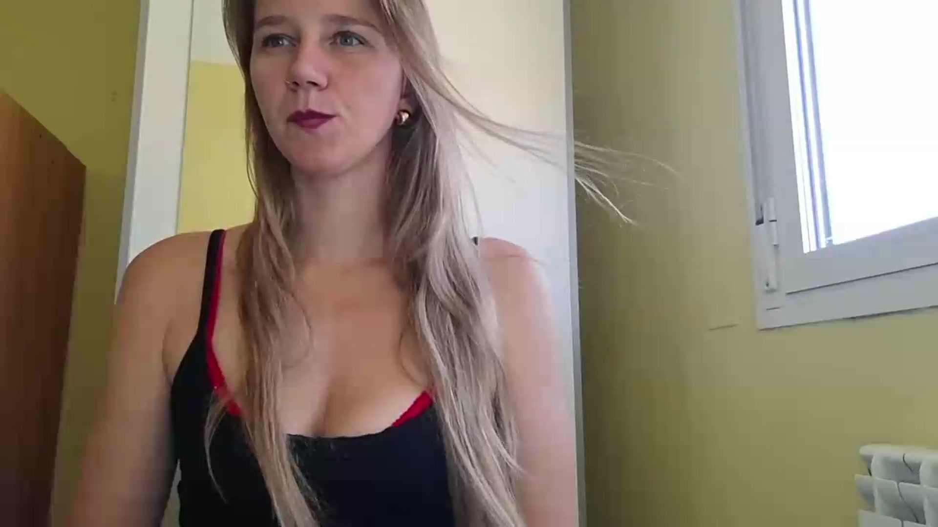 Gallery image thumbnail from KrisssKiss1's myfreecams stream on, 07/29/2026, 13:11 image 10 of 20