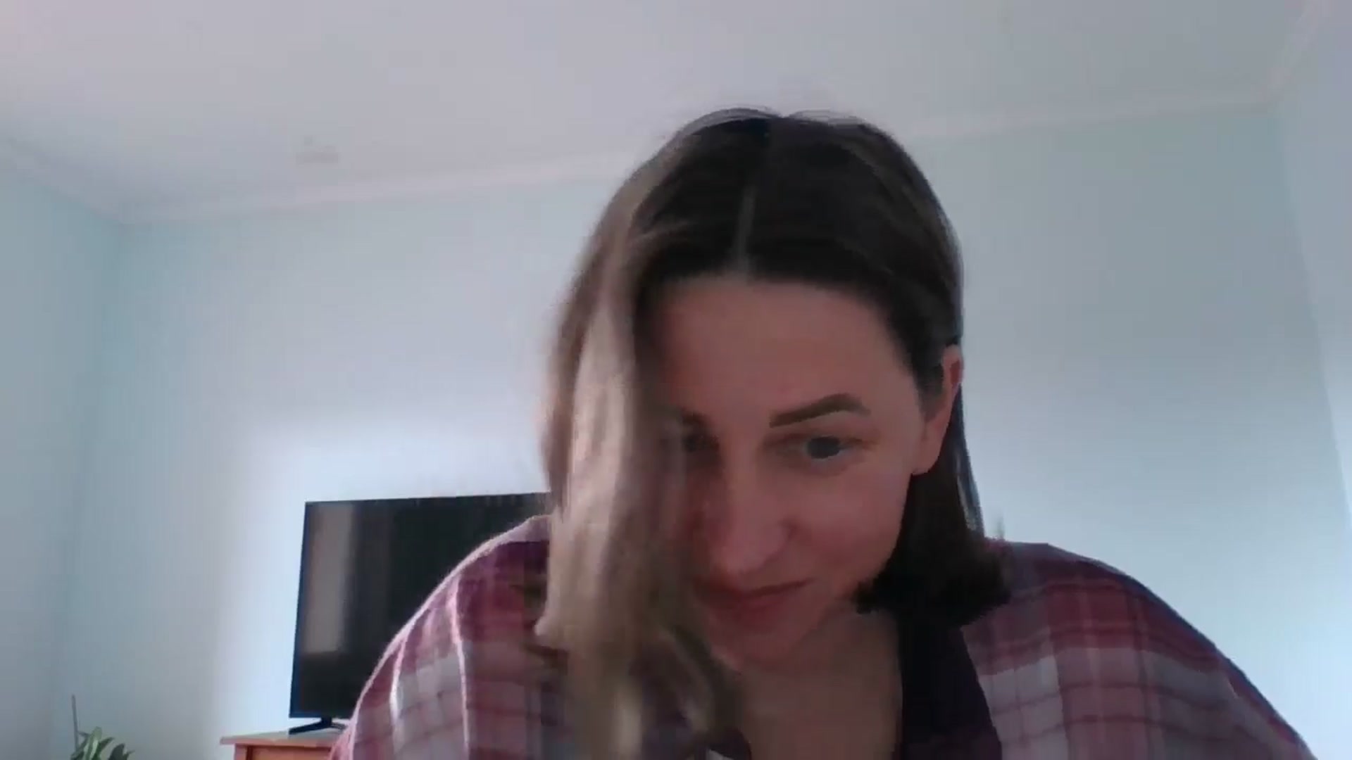 Gallery image thumbnail from Krissy_Lace's myfreecams stream on, 04/13/2026, 11:24 image 3 of 20