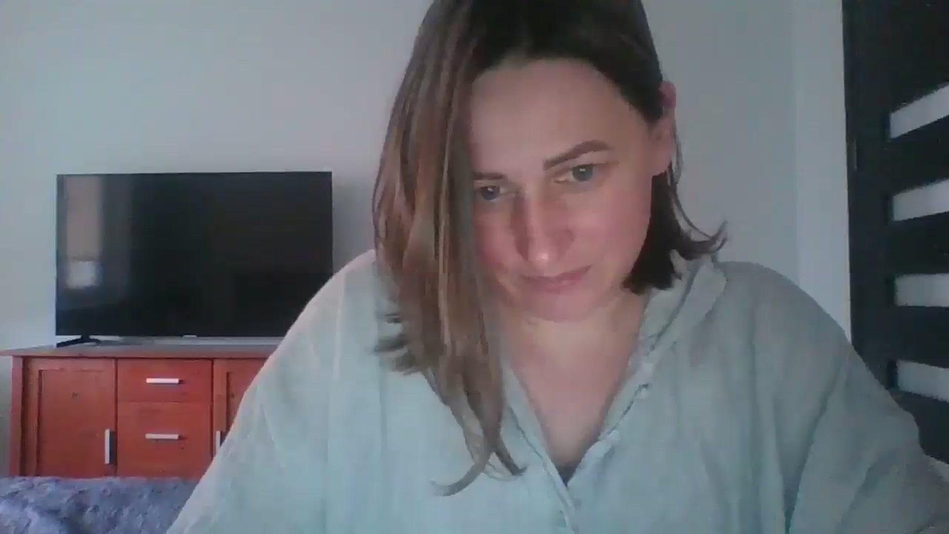 Gallery image thumbnail from Krissy_Lace's myfreecams stream on, 04/20/2026, 13:10 image 12 of 20