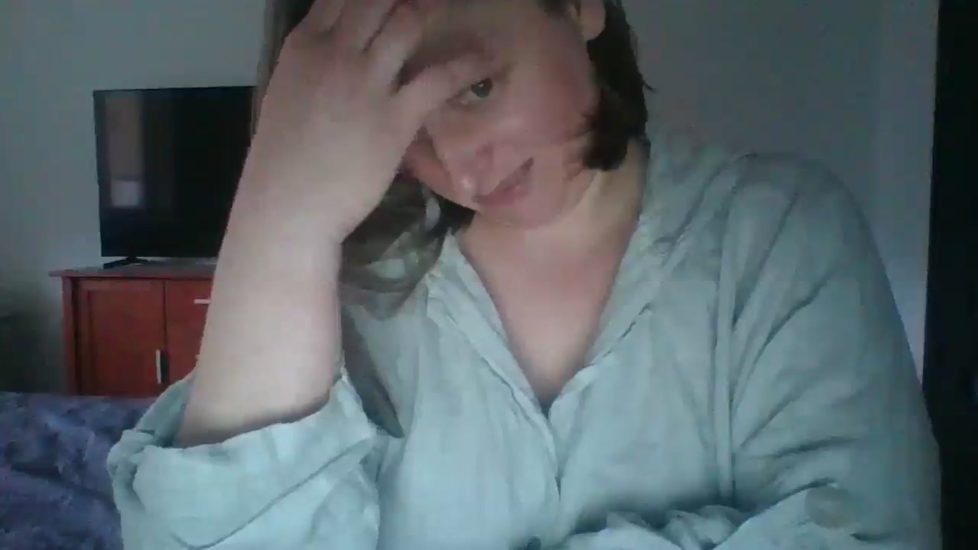Gallery image thumbnail from Krissy_Lace's myfreecams stream on, 04/20/2026, 13:33 image 5 of 20