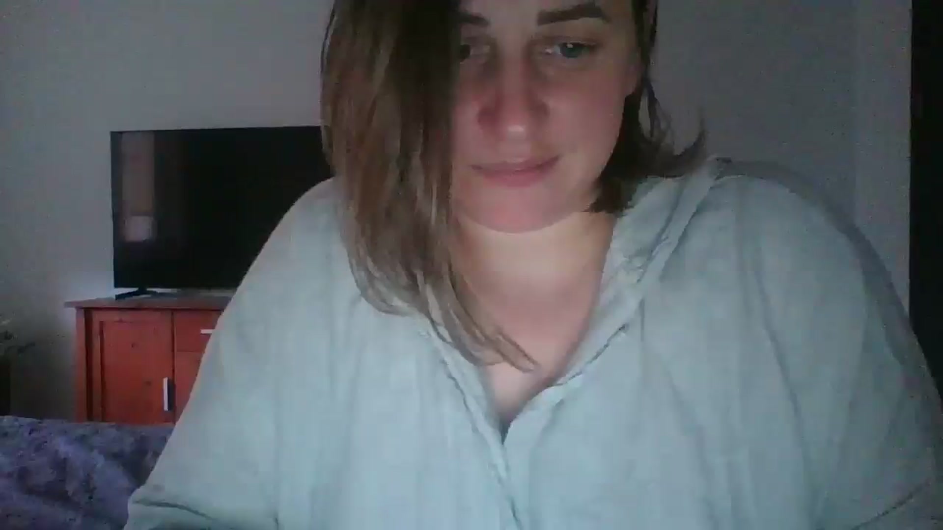 Gallery image thumbnail from Krissy_Lace's myfreecams stream on, 04/20/2026, 13:33 image 12 of 20