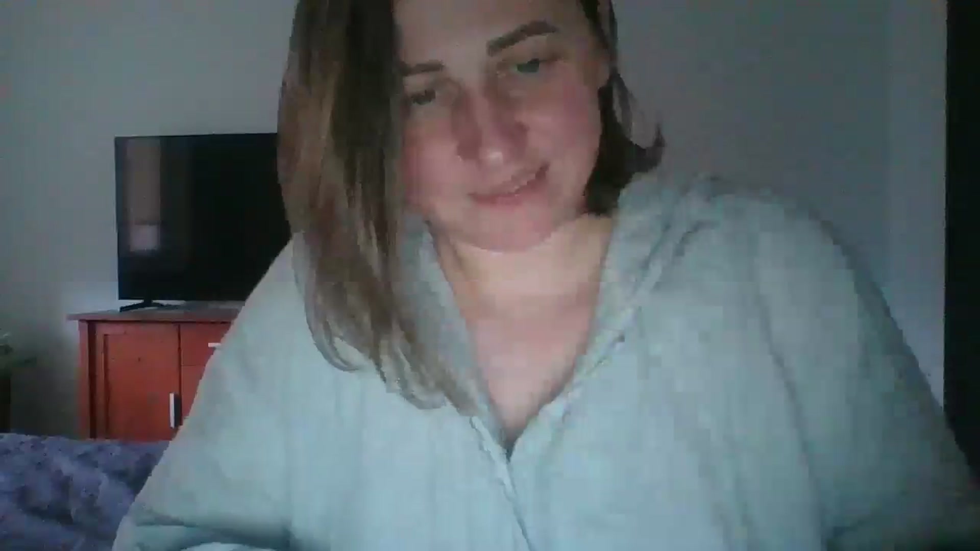 Gallery image thumbnail from Krissy_Lace's myfreecams stream on, 04/20/2026, 13:33 image 13 of 20