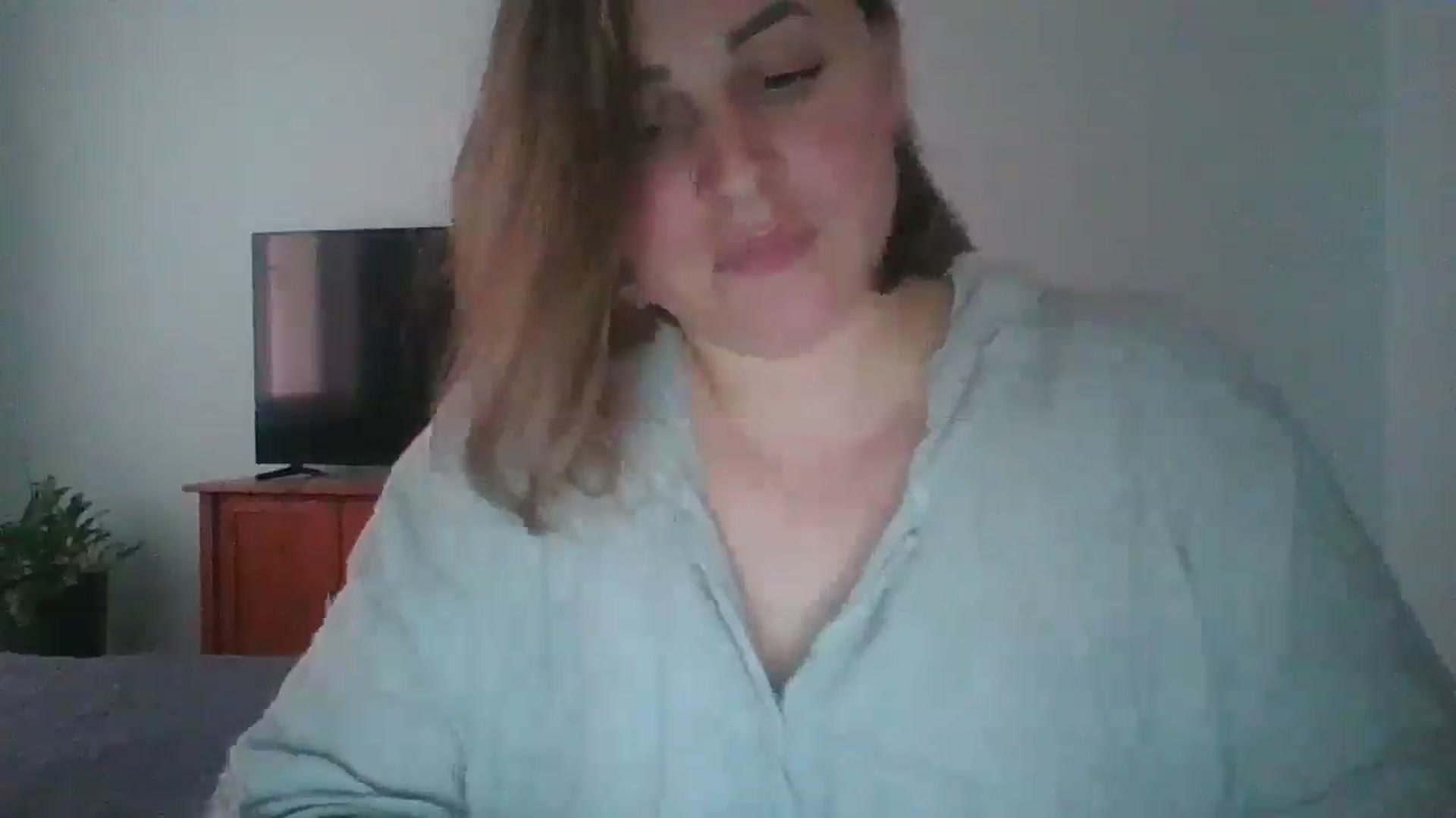 Gallery image thumbnail from Krissy_Lace's myfreecams stream on, 04/21/2026, 16:45 image 7 of 20