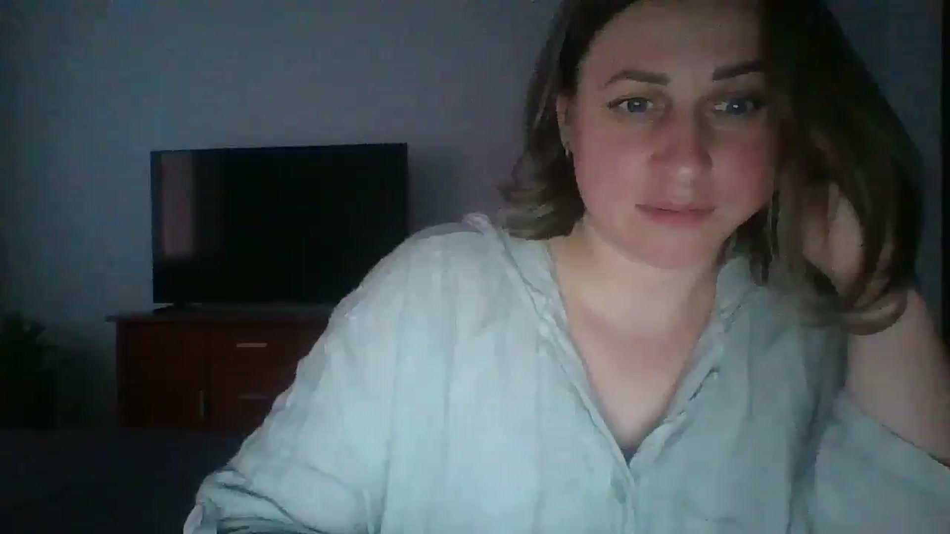 Gallery image thumbnail from Krissy_Lace's myfreecams stream on, 04/21/2026, 17:40 image 3 of 20