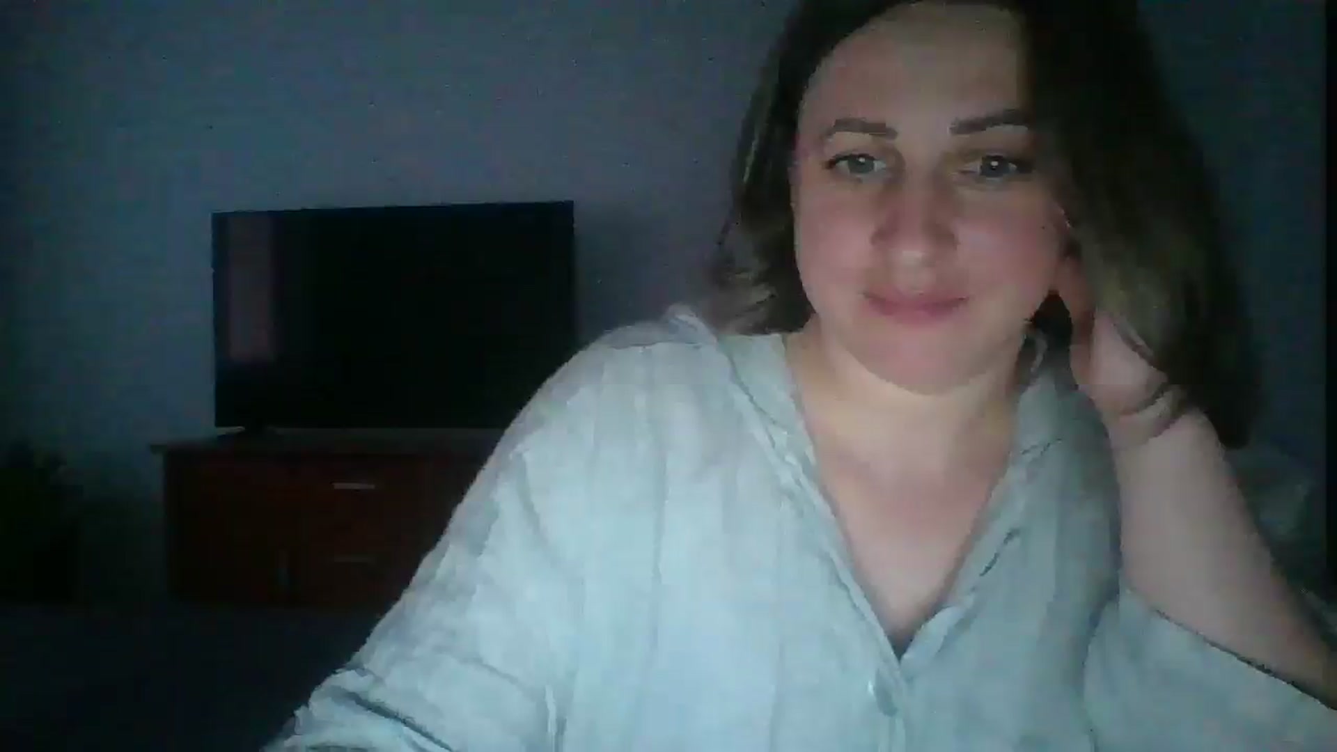 Gallery image thumbnail from Krissy_Lace's myfreecams stream on, 04/21/2026, 17:40 image 6 of 20