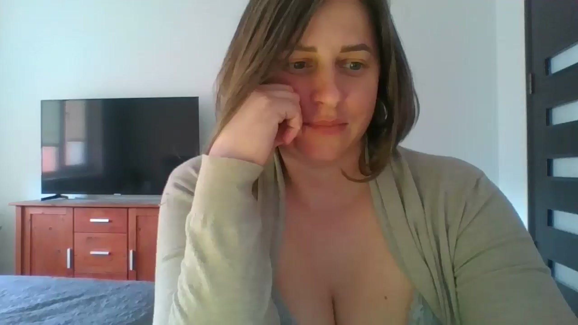 Gallery image thumbnail from Krissy_Lace's myfreecams stream on, 04/29/2026, 11:57 image 19 of 20