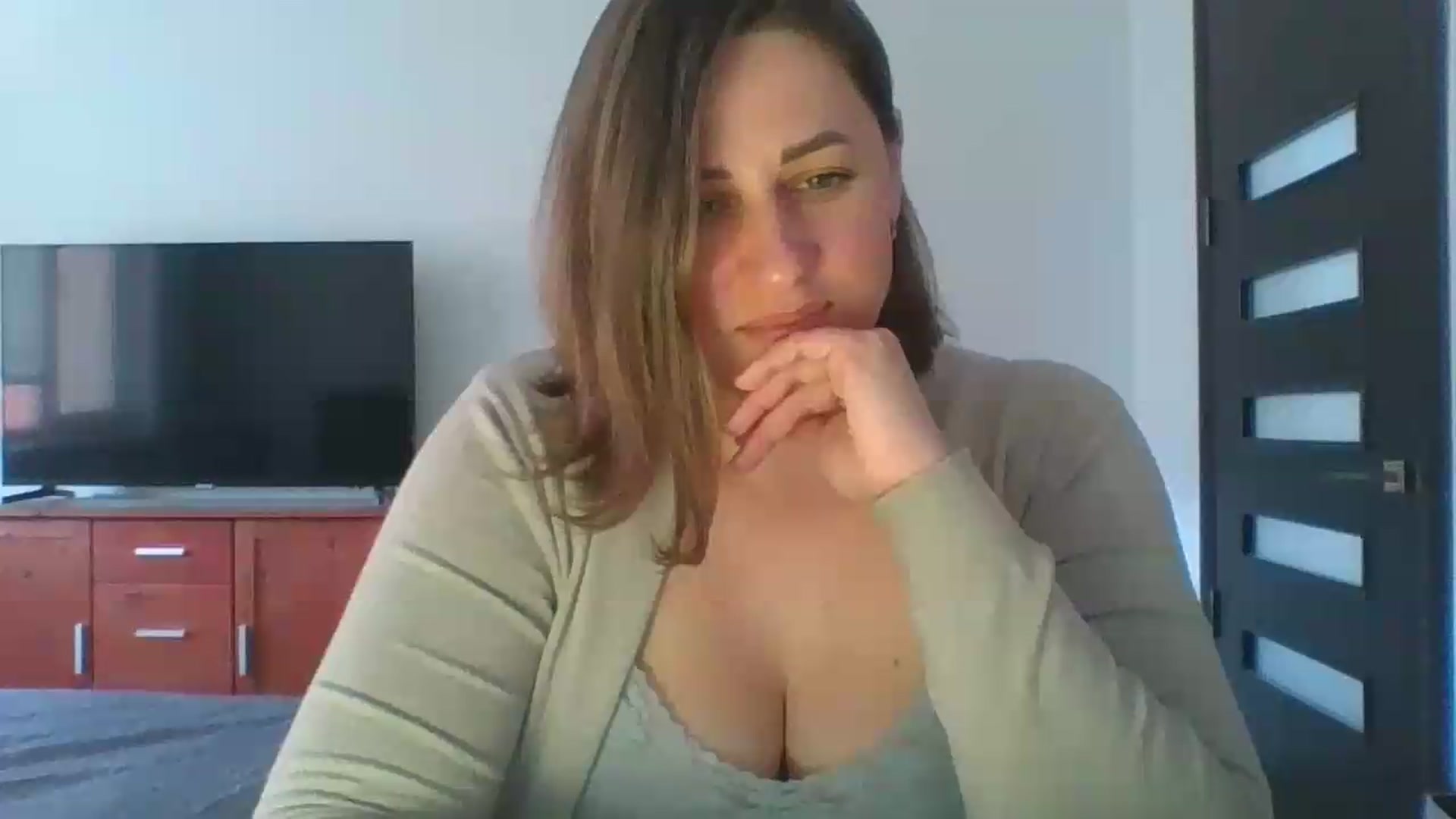 Gallery image thumbnail from Krissy_Lace's myfreecams stream on, 05/04/2026, 12:31 image 4 of 20