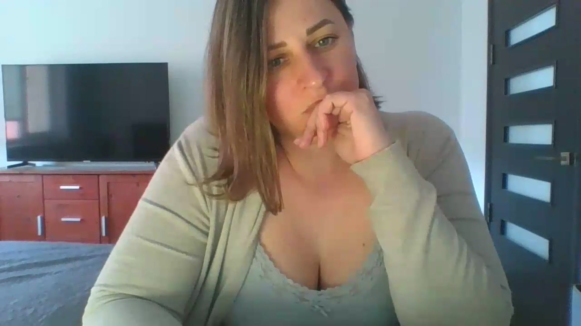 Gallery image thumbnail from Krissy_Lace's myfreecams stream on, 05/04/2026, 12:31 image 12 of 20