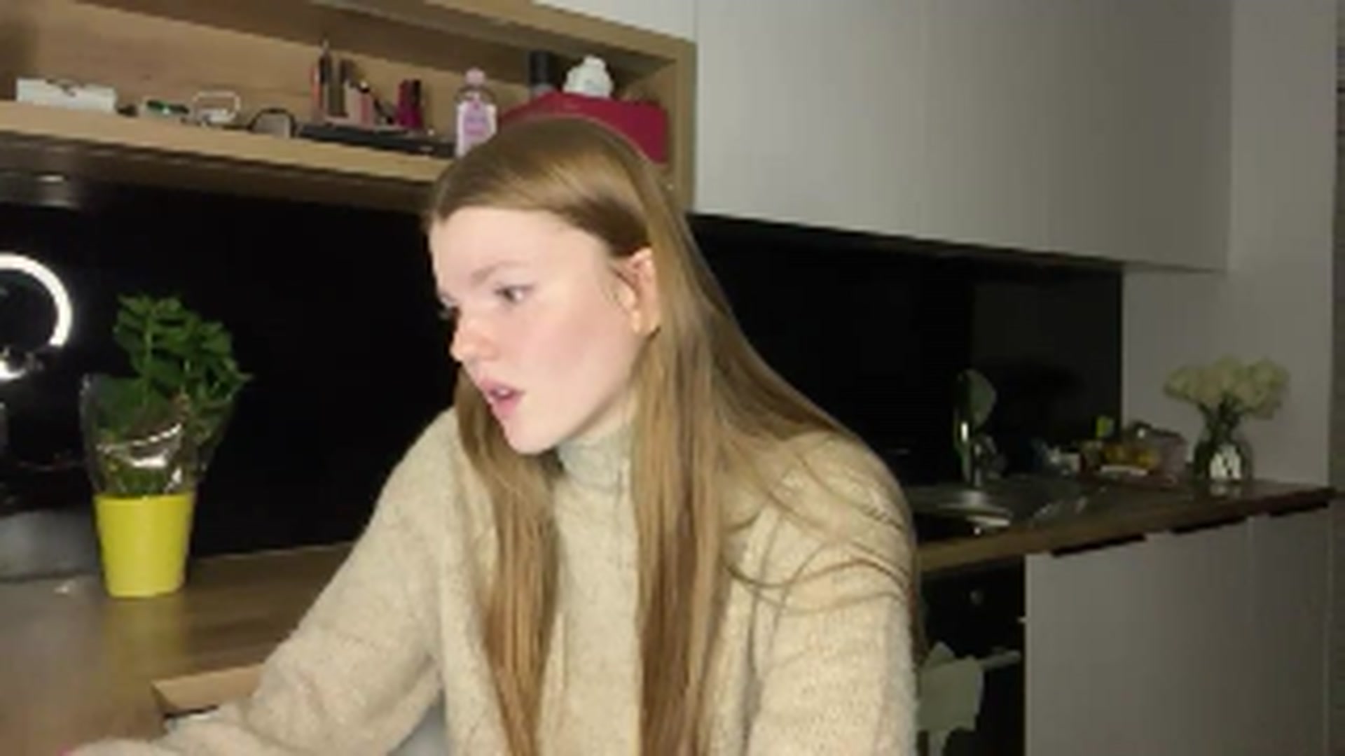 Gallery image thumbnail from KristalWynn's myfreecams stream on, 09/29/2024, 22:36 image 15 of 20