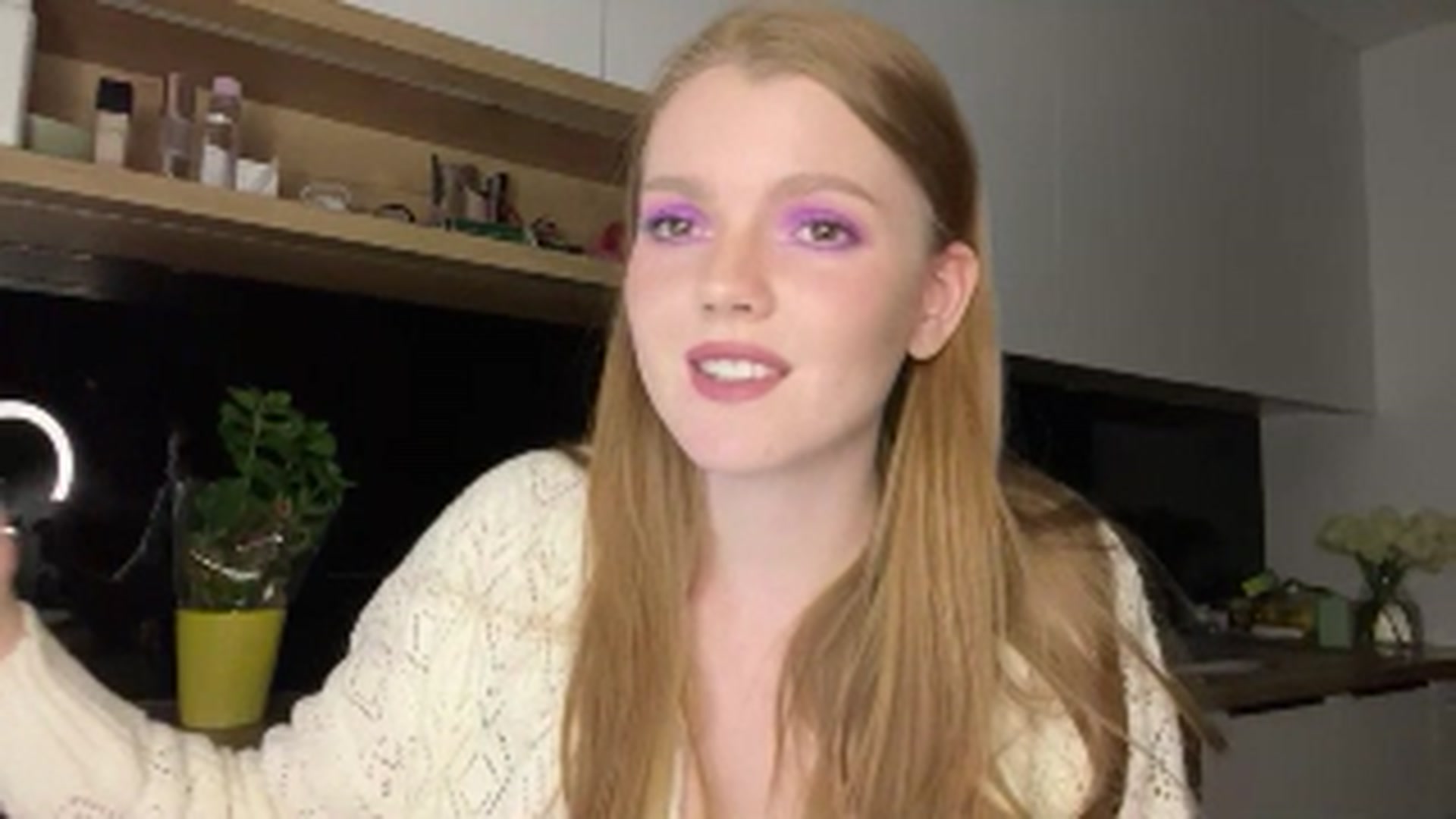 Gallery image thumbnail from KristalWynn's myfreecams stream on, 09/30/2024, 20:34 image 13 of 20