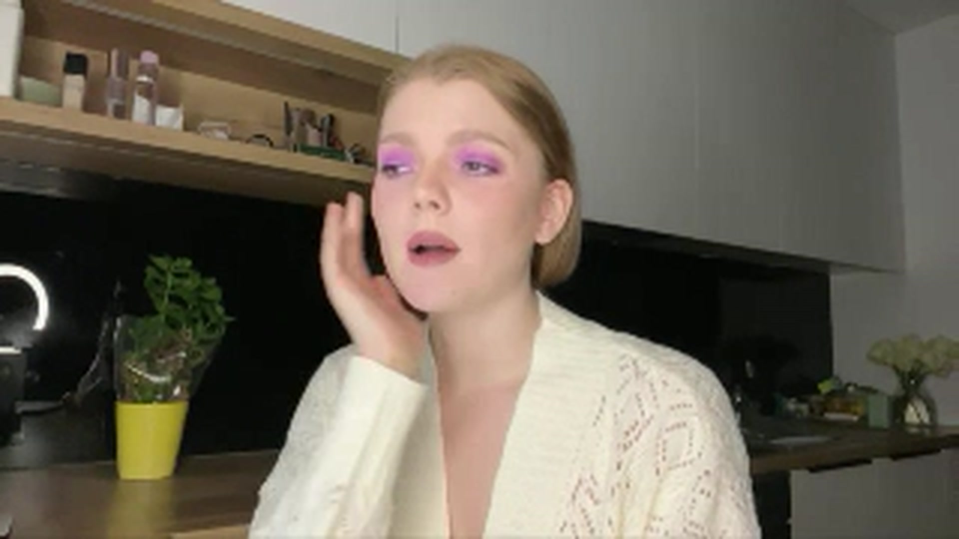 Gallery image thumbnail from KristalWynn's myfreecams stream on, 09/30/2024, 20:34 image 2 of 20