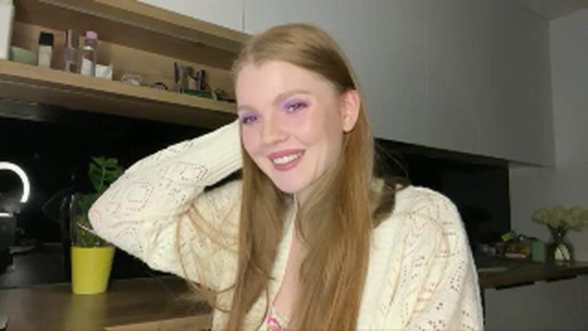 Gallery image thumbnail from KristalWynn's myfreecams stream on, 09/30/2024, 20:34 image 9 of 20