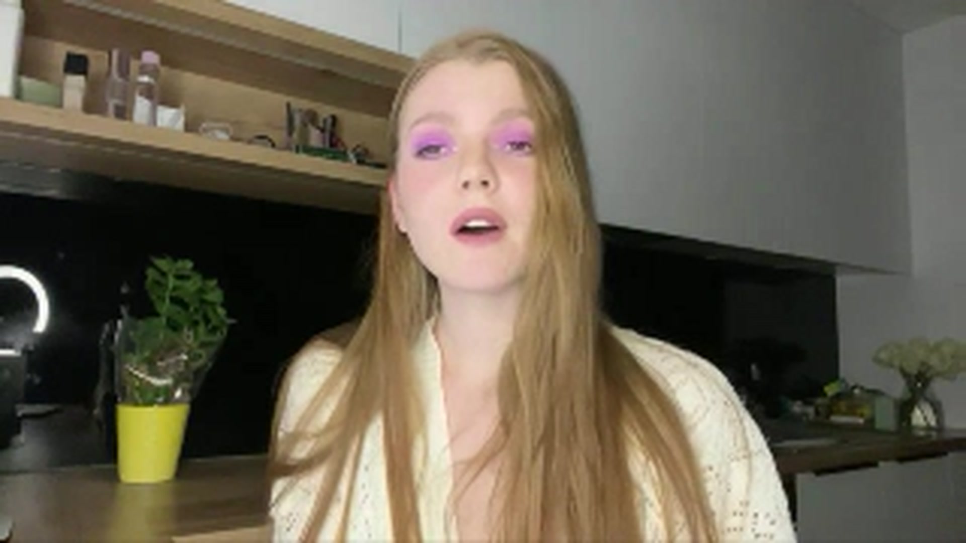 Gallery image thumbnail from KristalWynn's myfreecams stream on, 09/30/2024, 20:34 image 7 of 20
