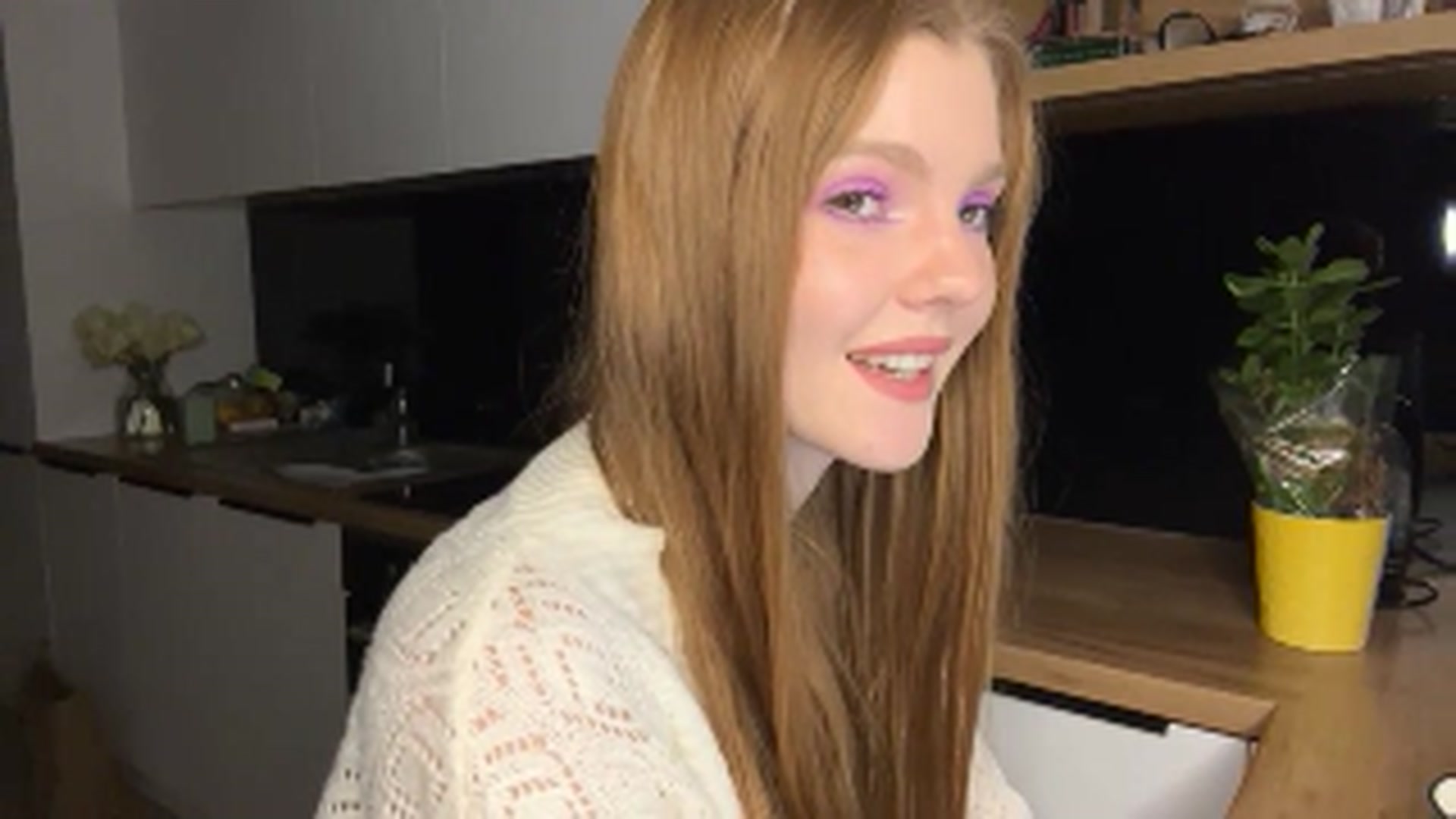 Gallery image thumbnail from KristalWynn's myfreecams stream on, 09/30/2024, 22:16 image 1 of 20