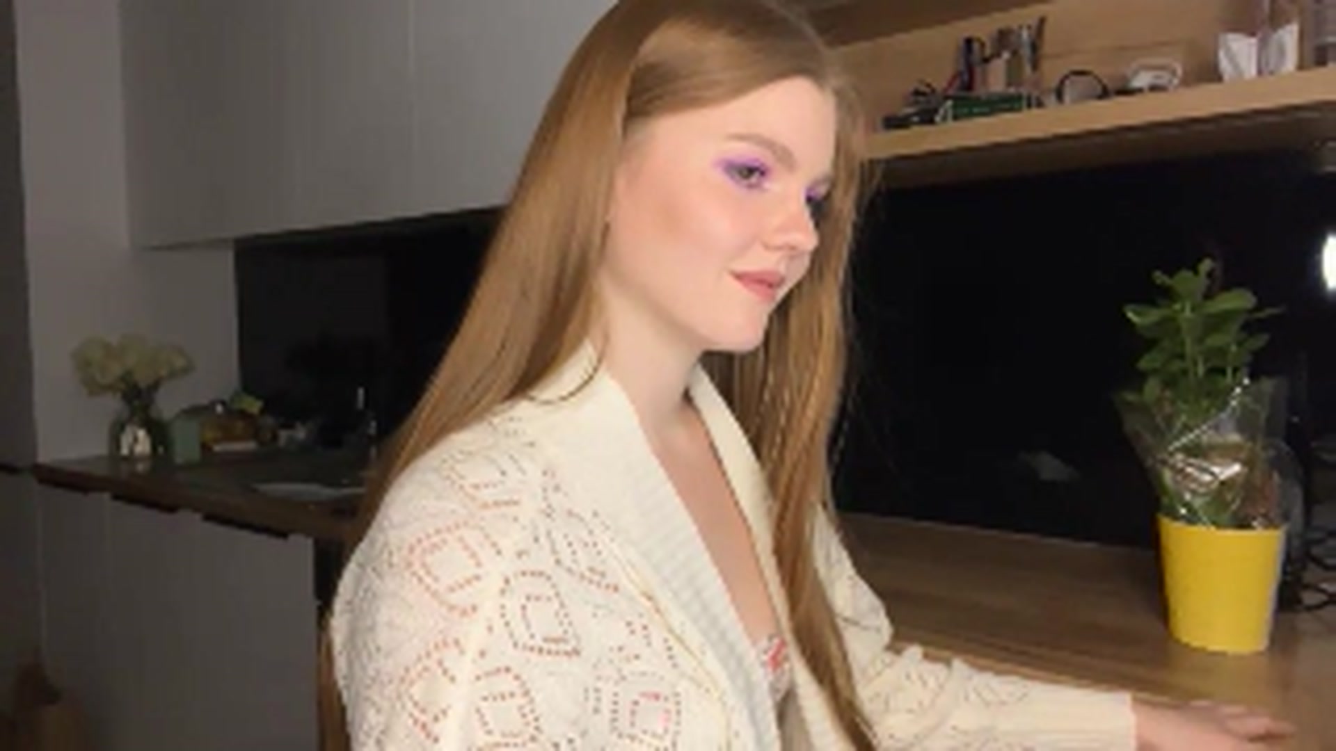 Gallery image thumbnail from KristalWynn's myfreecams stream on, 09/30/2024, 22:16 image 10 of 20
