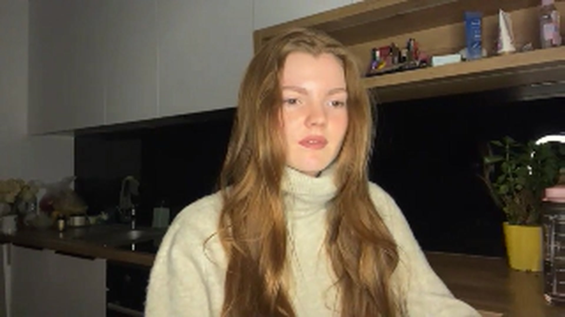 Gallery image thumbnail from KristalWynn's myfreecams stream on, 10/11/2024, 19:13 image 16 of 20