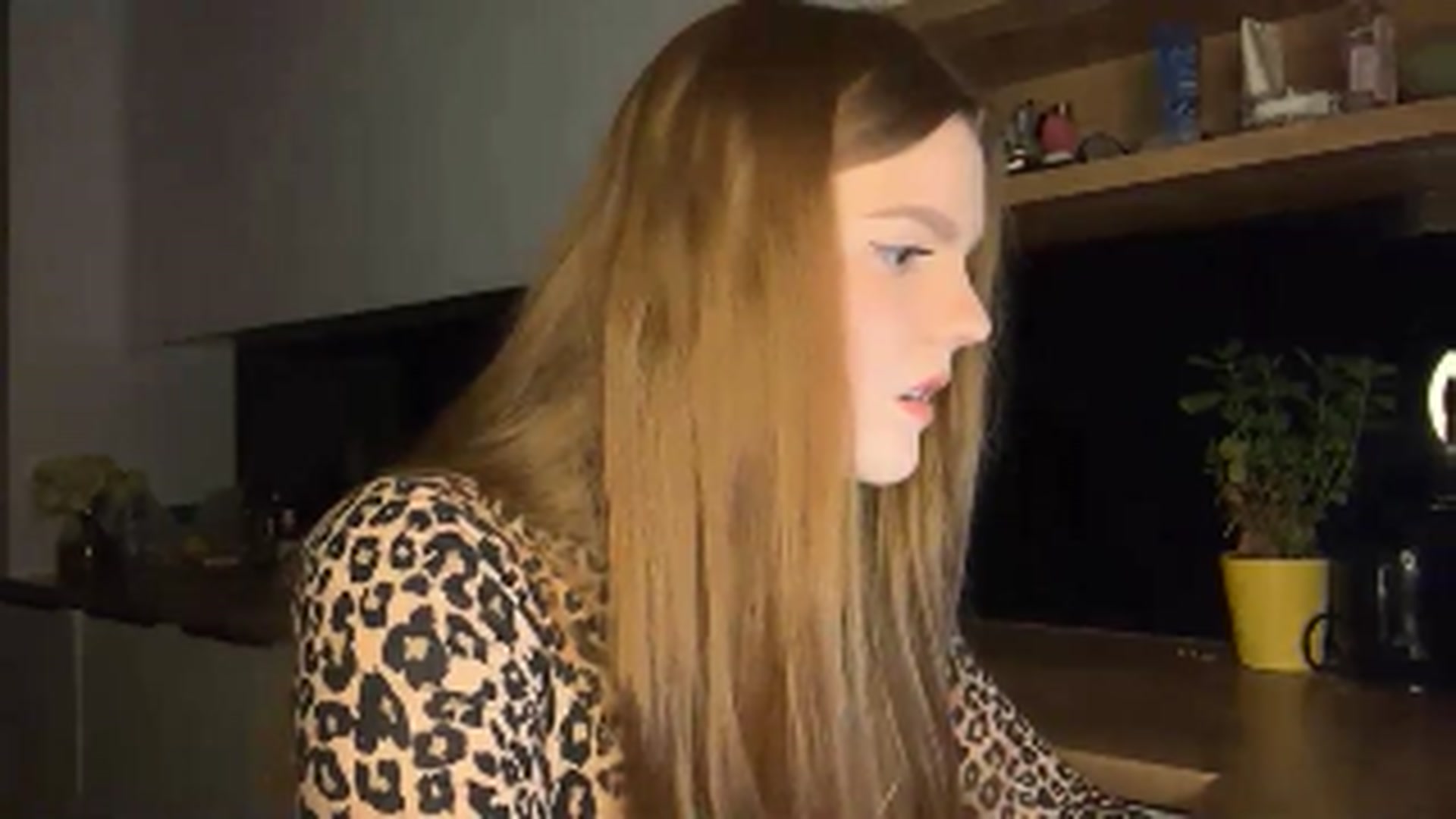Gallery image thumbnail from KristalWynn's myfreecams stream on, 10/13/2024, 21:00 image 19 of 20