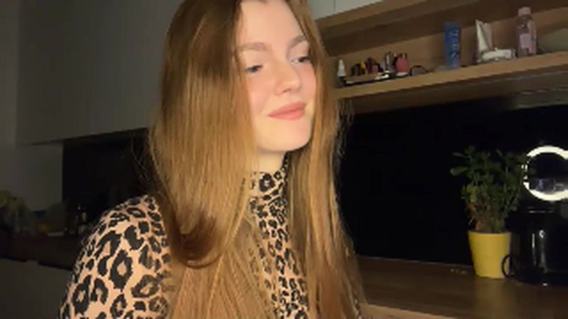 Gallery image thumbnail from KristalWynn's myfreecams stream on, 10/13/2024, 21:00 image 1 of 20