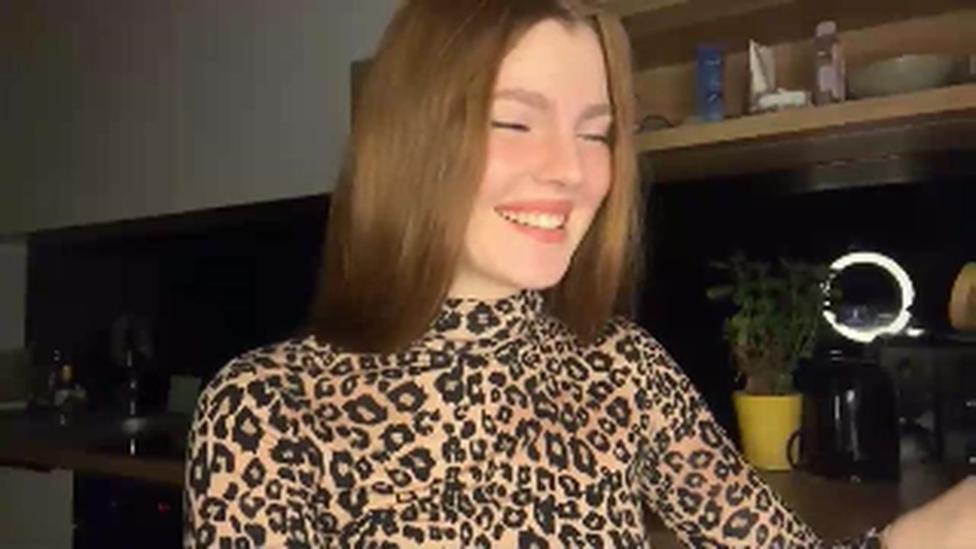 Gallery image thumbnail from KristalWynn's myfreecams stream on, 10/13/2024, 21:00 image 7 of 20
