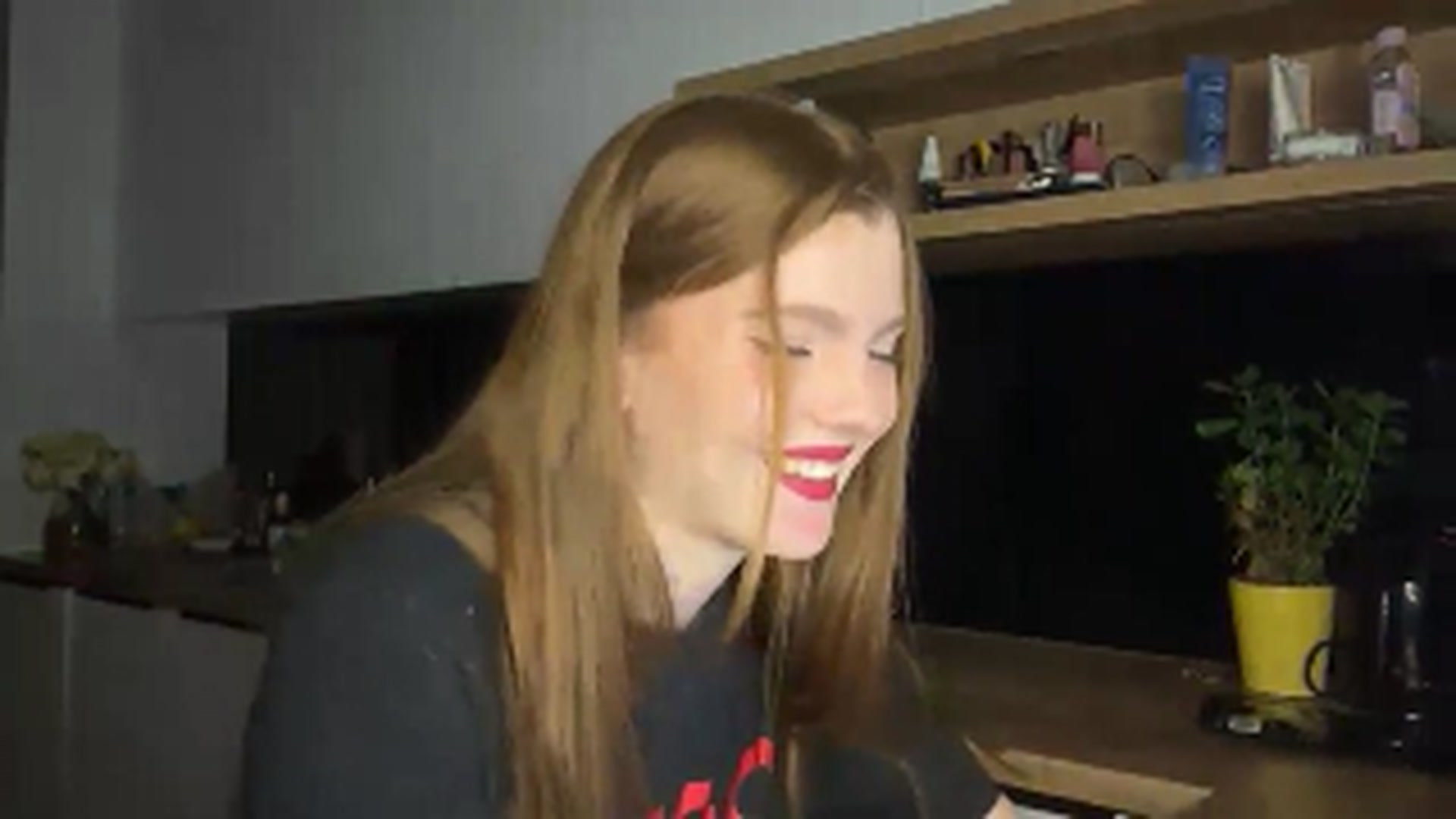 Gallery image thumbnail from KristalWynn's myfreecams stream on, 10/13/2024, 23:03 image 19 of 20