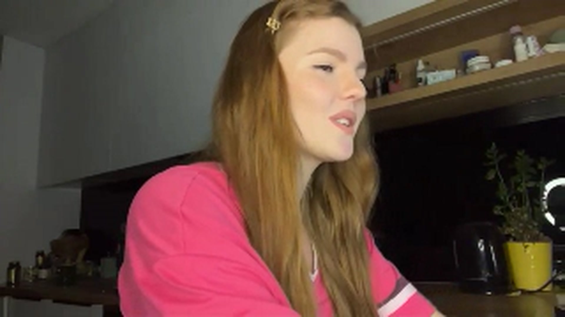 Gallery image thumbnail from KristalWynn's myfreecams stream on, 11/23/2024, 19:09 image 14 of 20