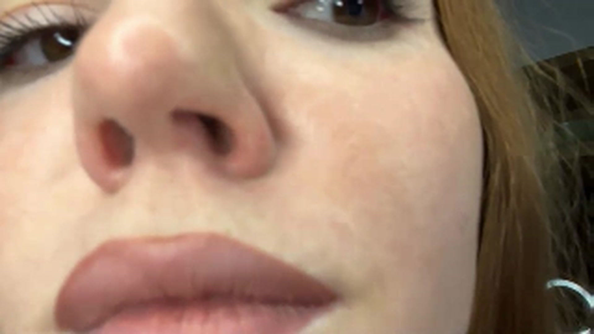 Gallery image thumbnail from KristalWynn's myfreecams stream on, 11/23/2024, 19:09 image 18 of 20