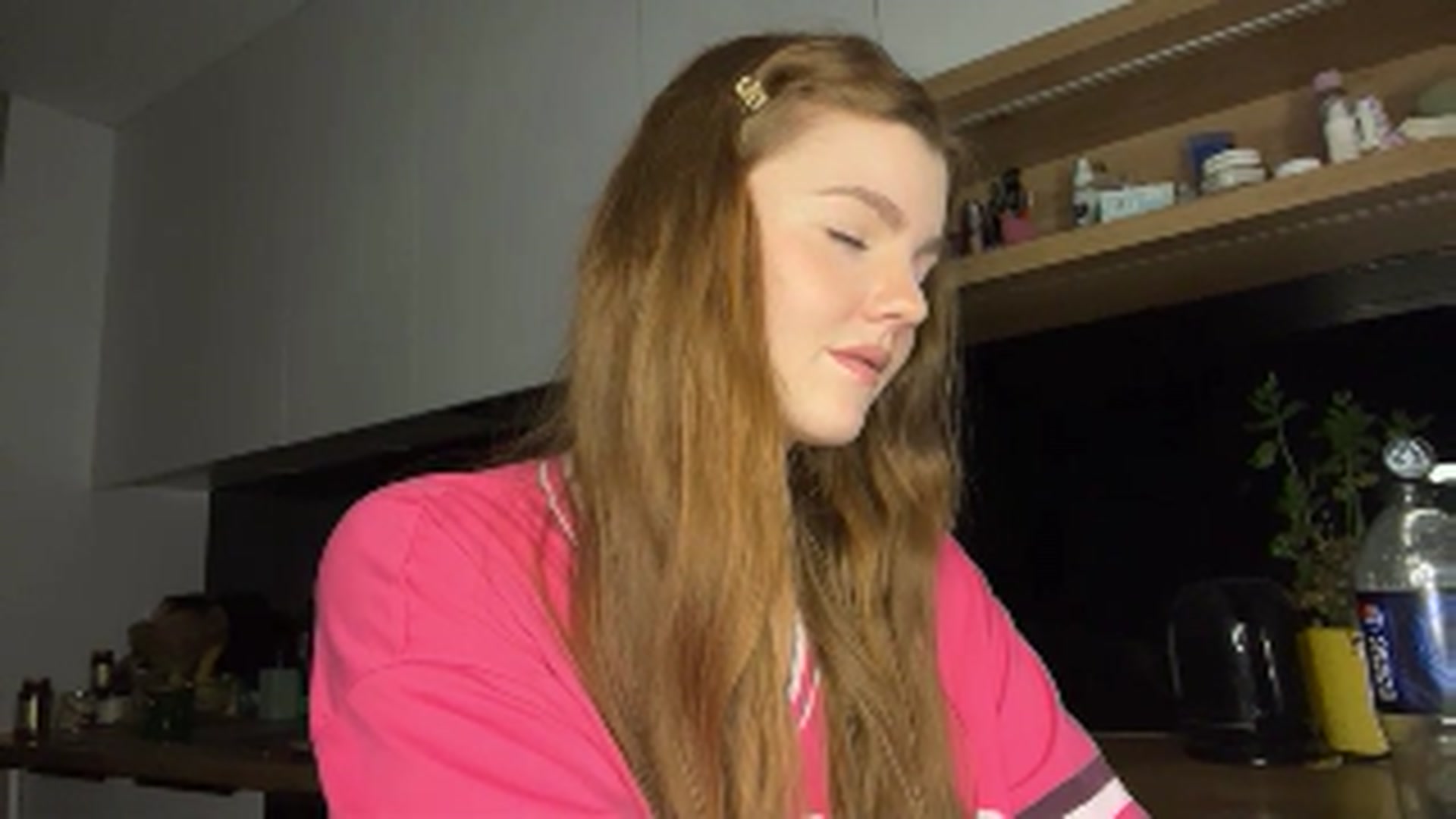 Gallery image thumbnail from KristalWynn's myfreecams stream on, 11/23/2024, 19:09 image 8 of 20