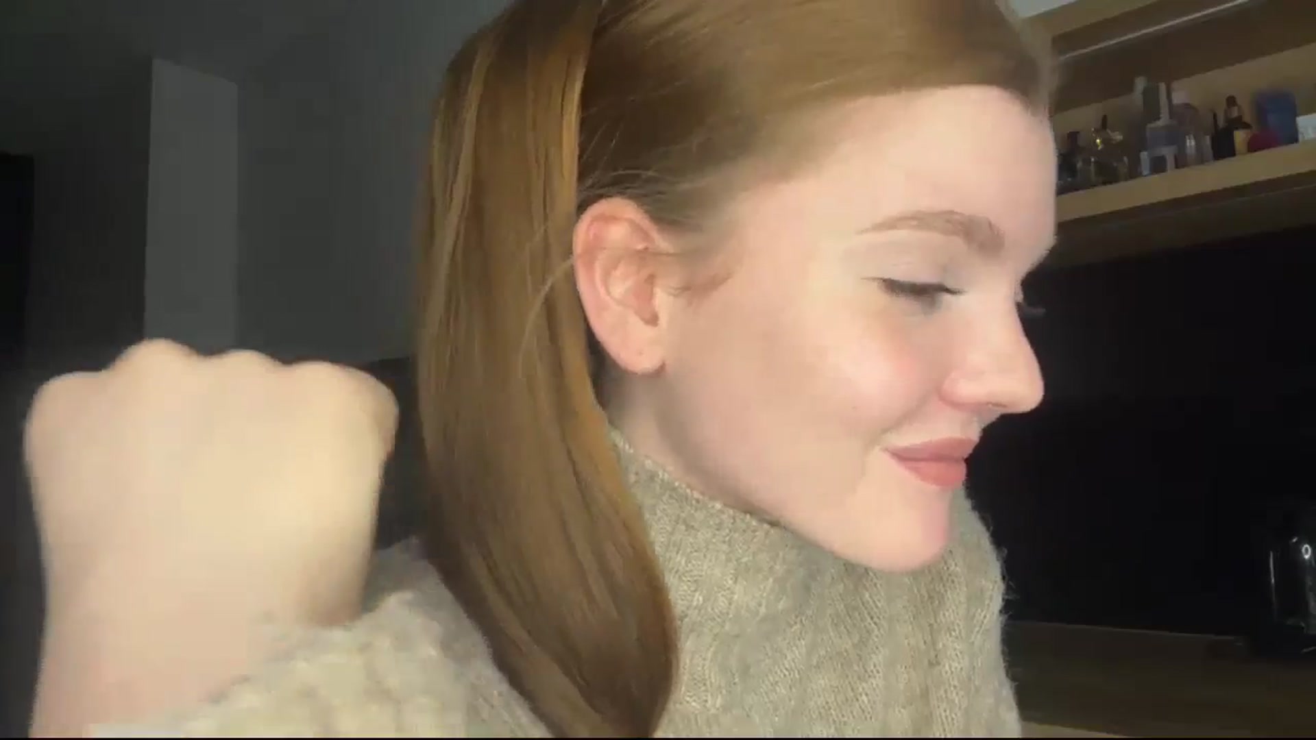 Gallery image thumbnail from KristalWynn's myfreecams stream on, 12/19/2024, 15:47 image 10 of 20