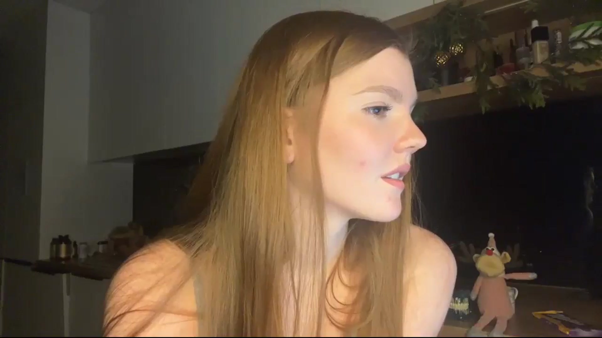 Gallery image thumbnail from KristalWynn's myfreecams stream on, 12/24/2024, 22:26 image 12 of 20
