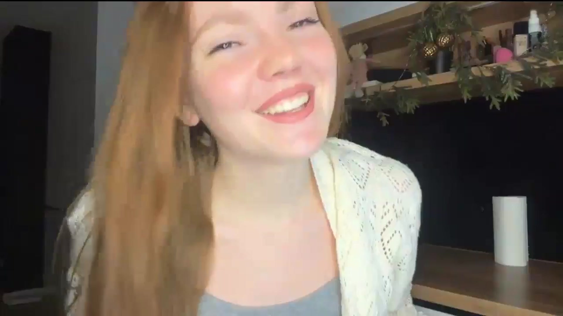 Gallery image thumbnail from KristalWynn's myfreecams stream on, 12/27/2024, 19:44 image 19 of 20