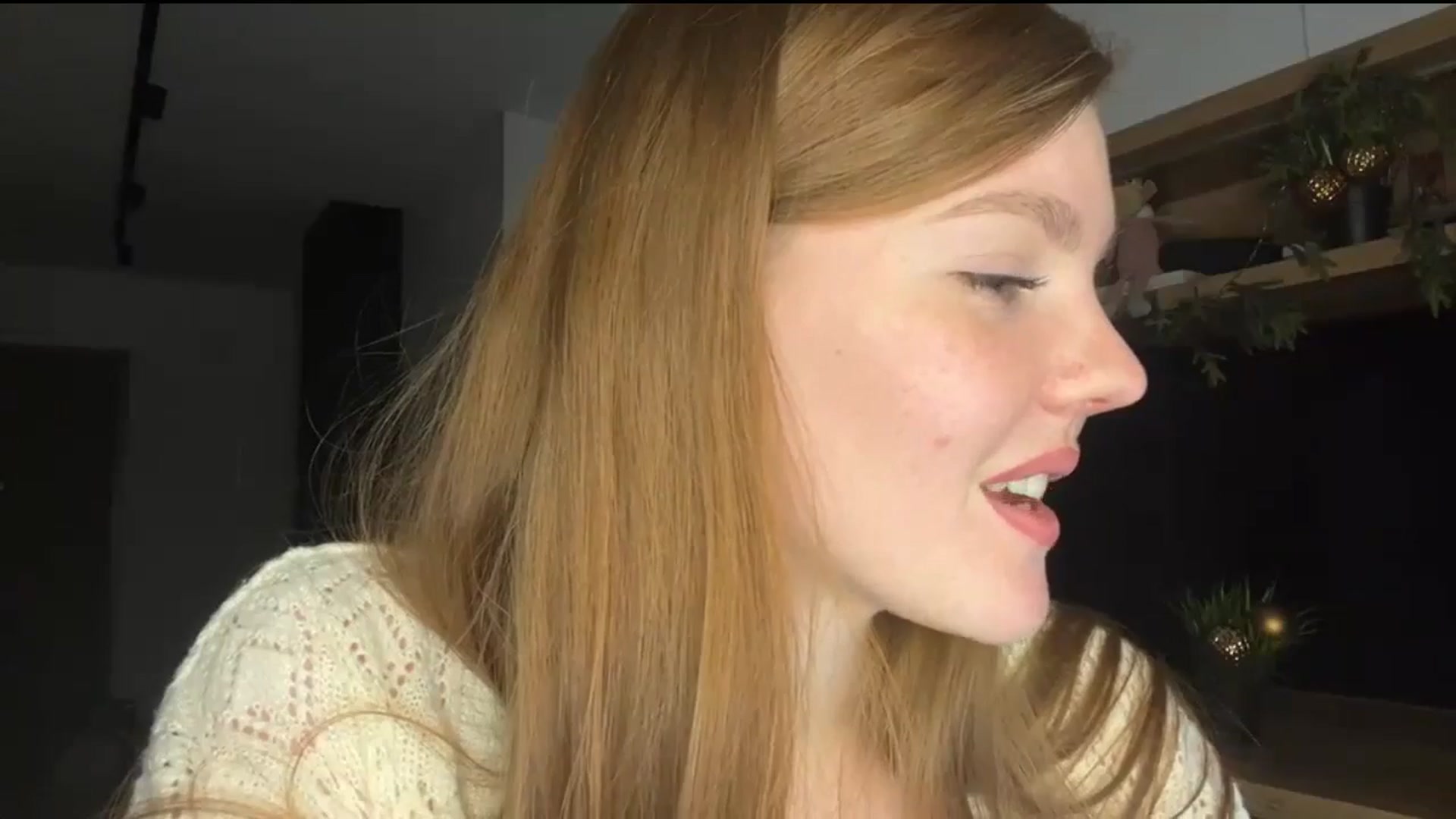 Gallery image thumbnail from KristalWynn's myfreecams stream on, 12/27/2024, 20:50 image 18 of 20