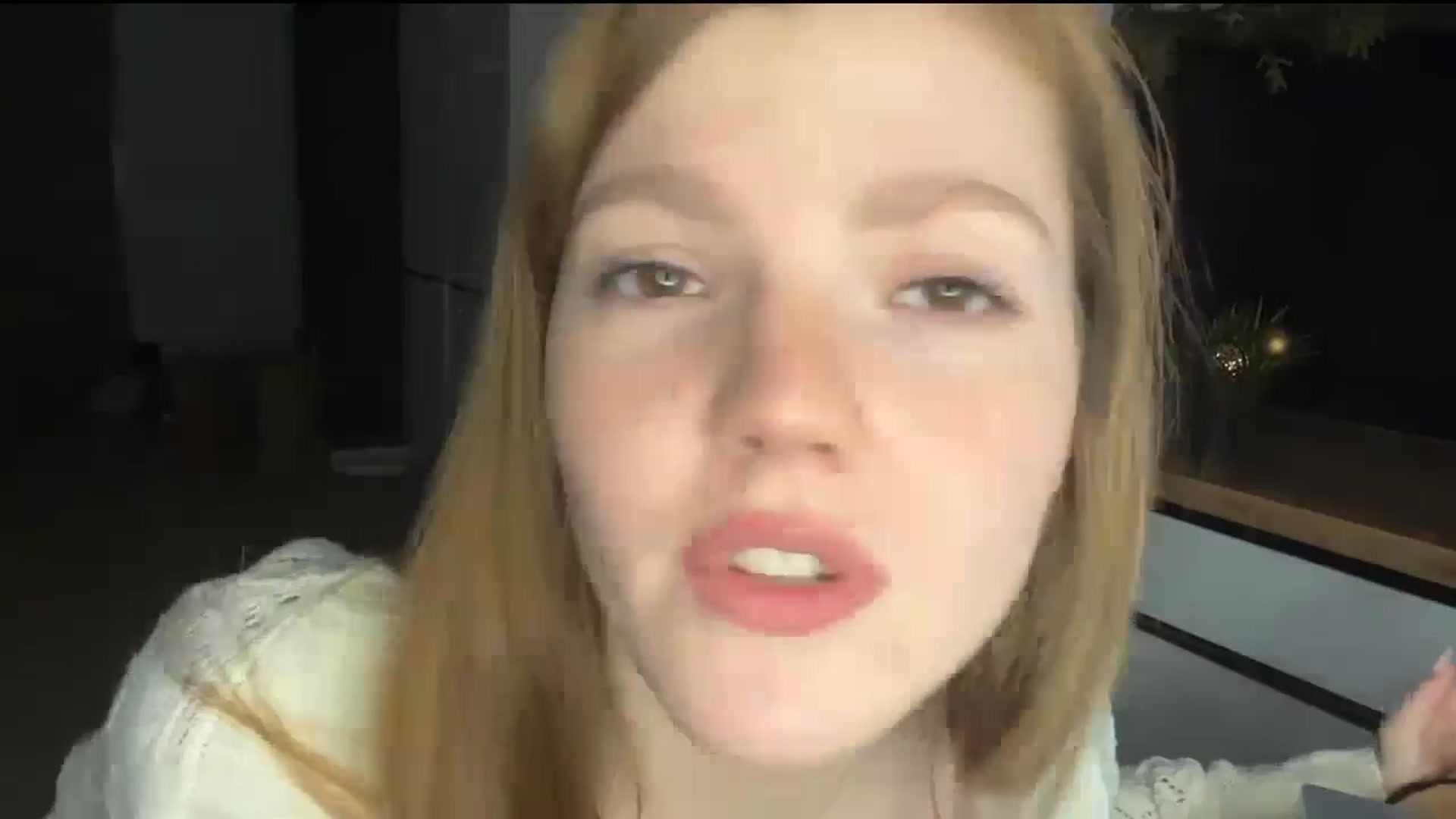 Gallery image thumbnail from KristalWynn's myfreecams stream on, 12/27/2024, 20:50 image 14 of 20