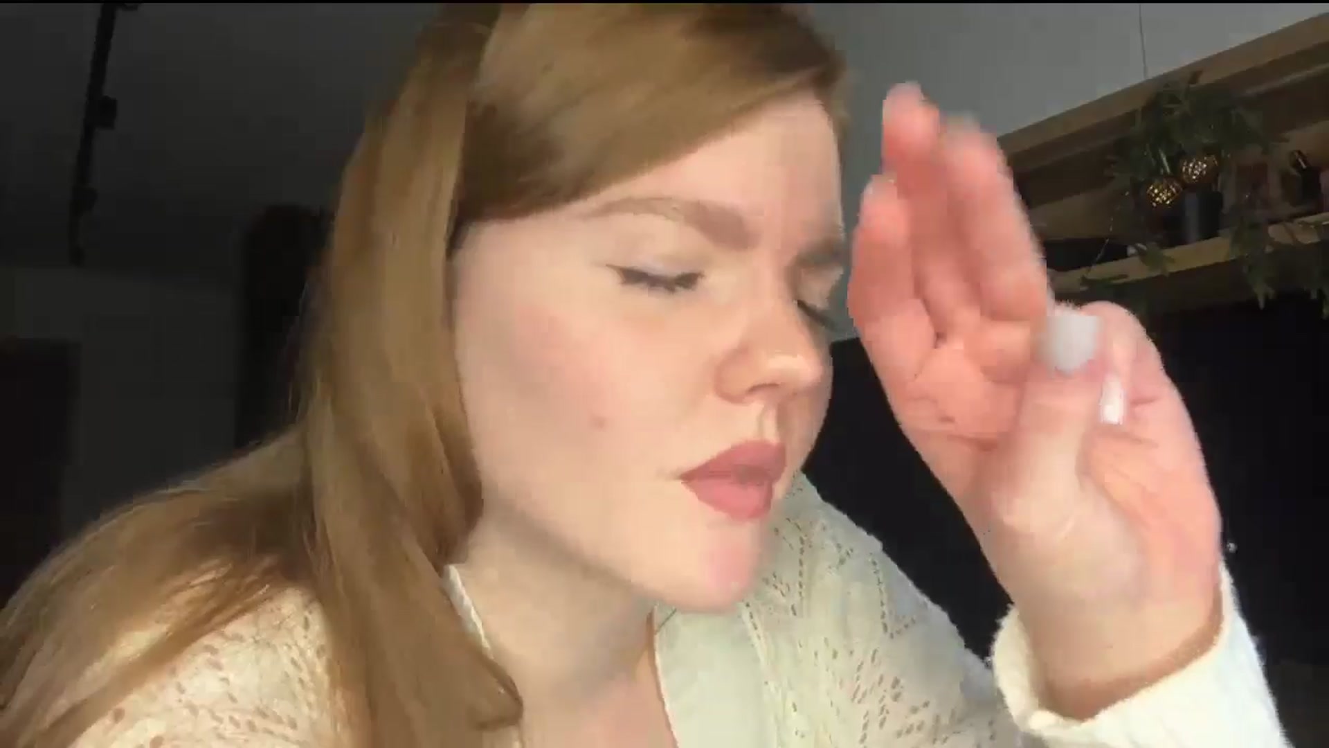 Gallery image thumbnail from KristalWynn's myfreecams stream on, 12/27/2024, 20:50 image 9 of 20