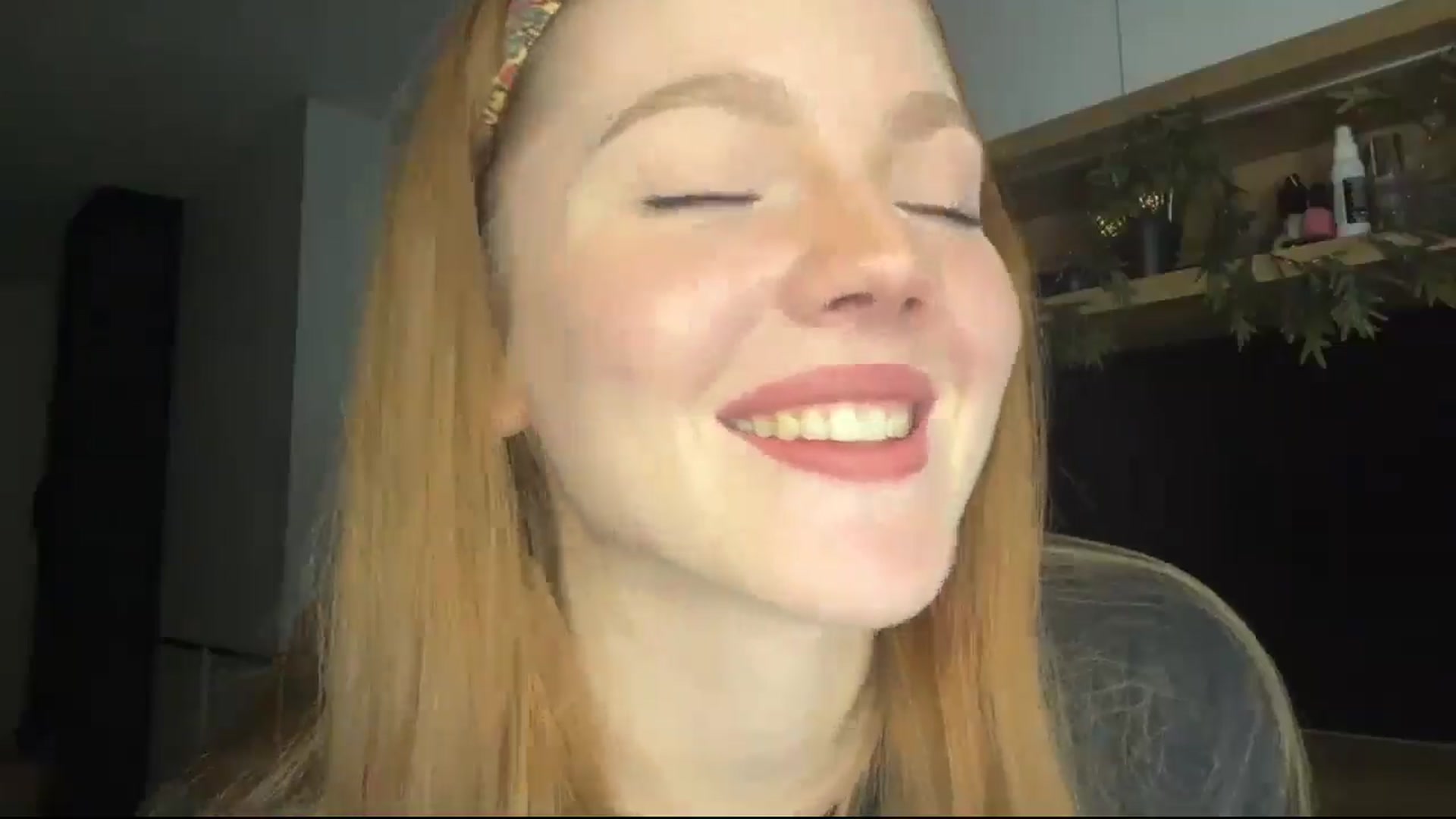 Gallery image thumbnail from KristalWynn's myfreecams stream on, 01/01/2025, 17:42 image 13 of 20